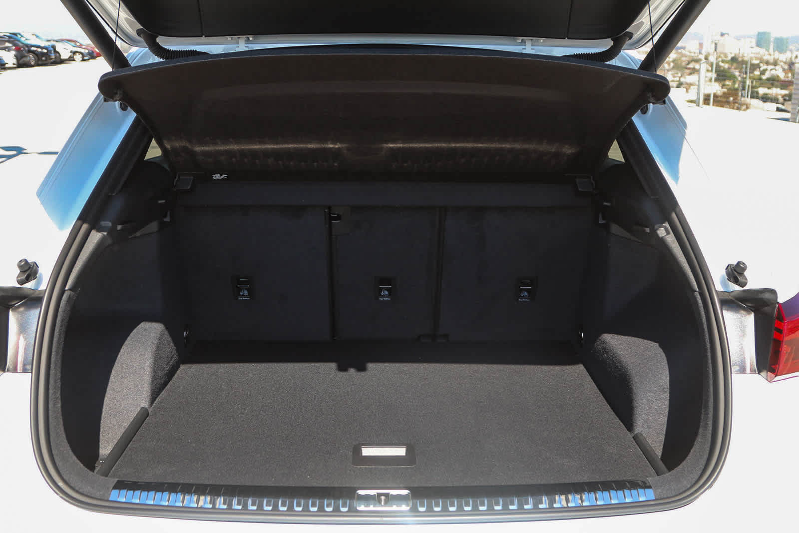 Thumbnail: 2025 Audi Q3 - 45