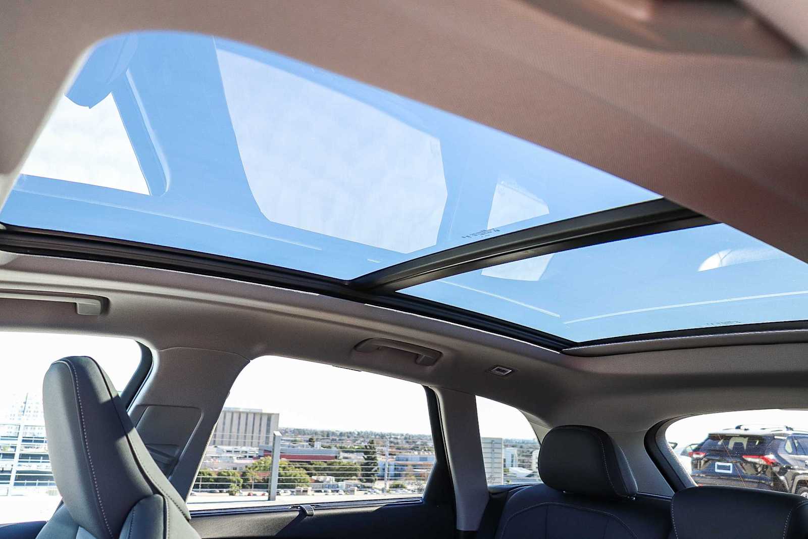 Thumbnail: 2025 Audi Q5 - 34