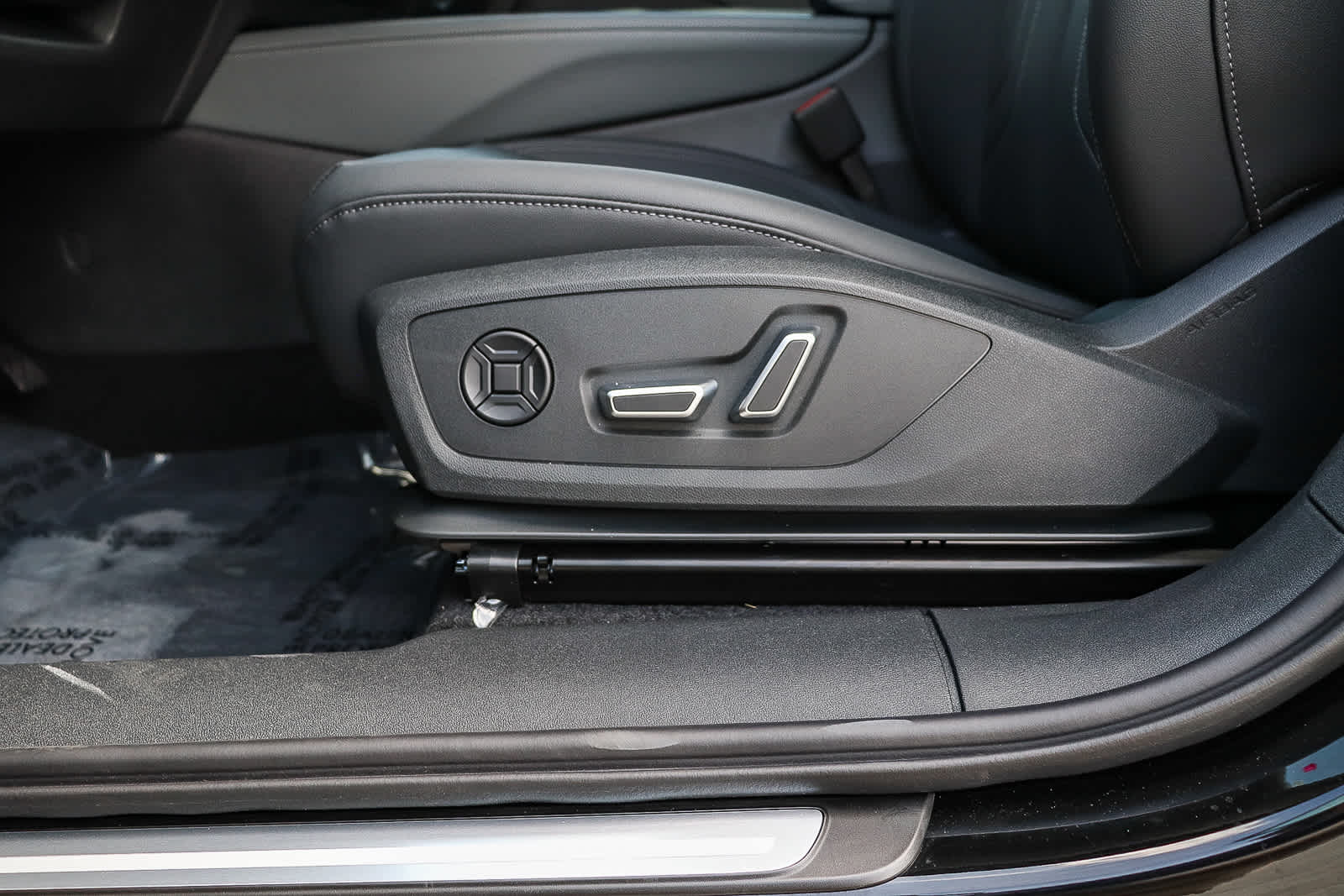 Thumbnail: 2026 Audi Q3 - 26