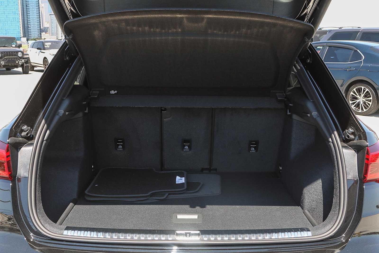 2025 Audi Q3 Premium Plus 25