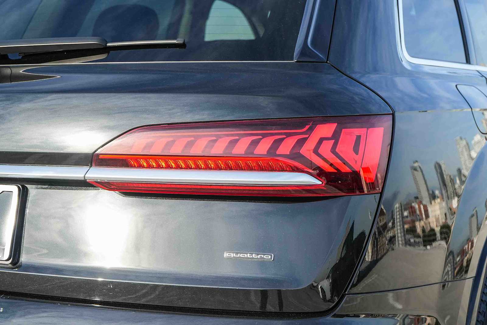 Thumbnail: 2022 Audi Q7 - 10