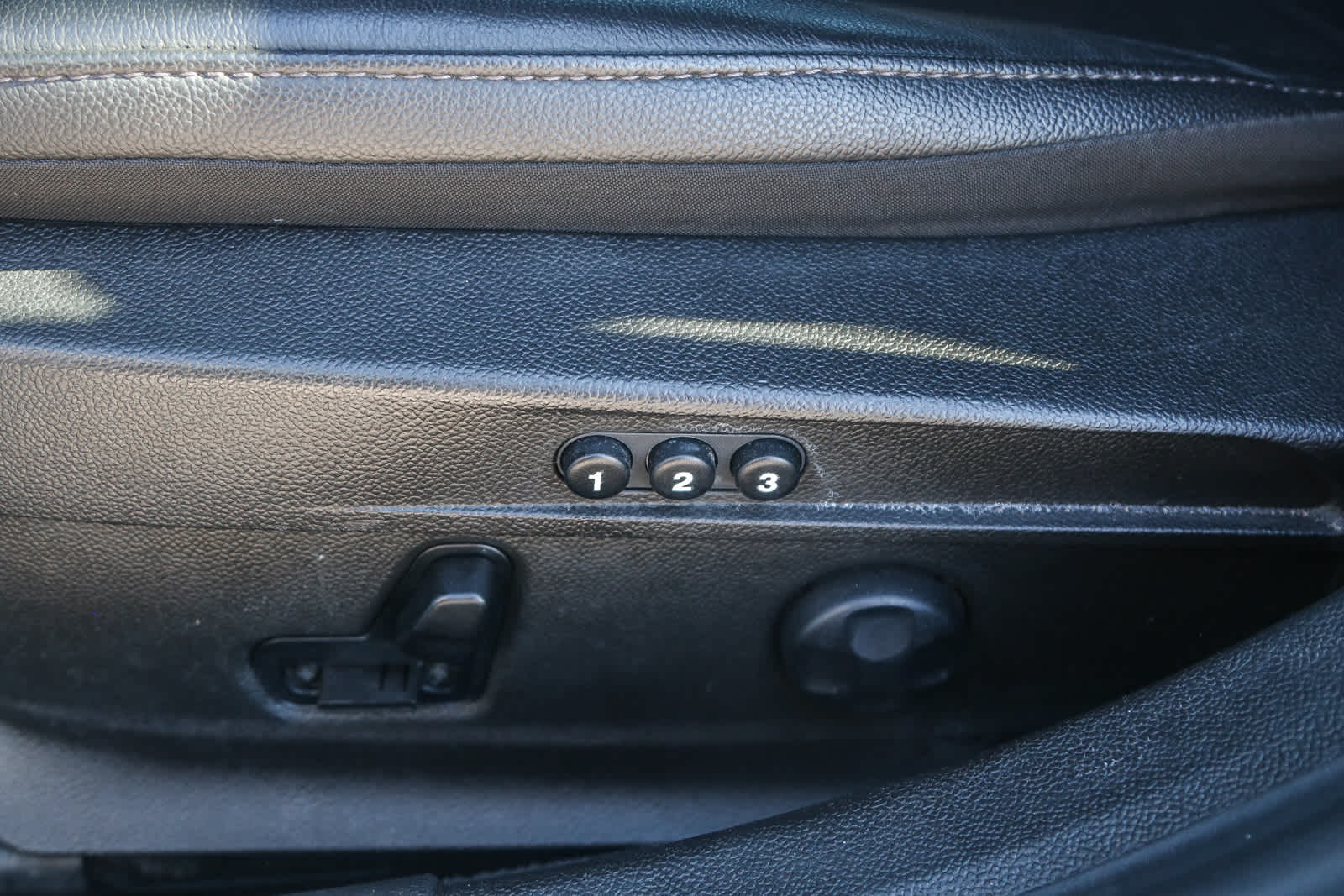 Thumbnail: 2019 Alfa Romeo Giulia - 28