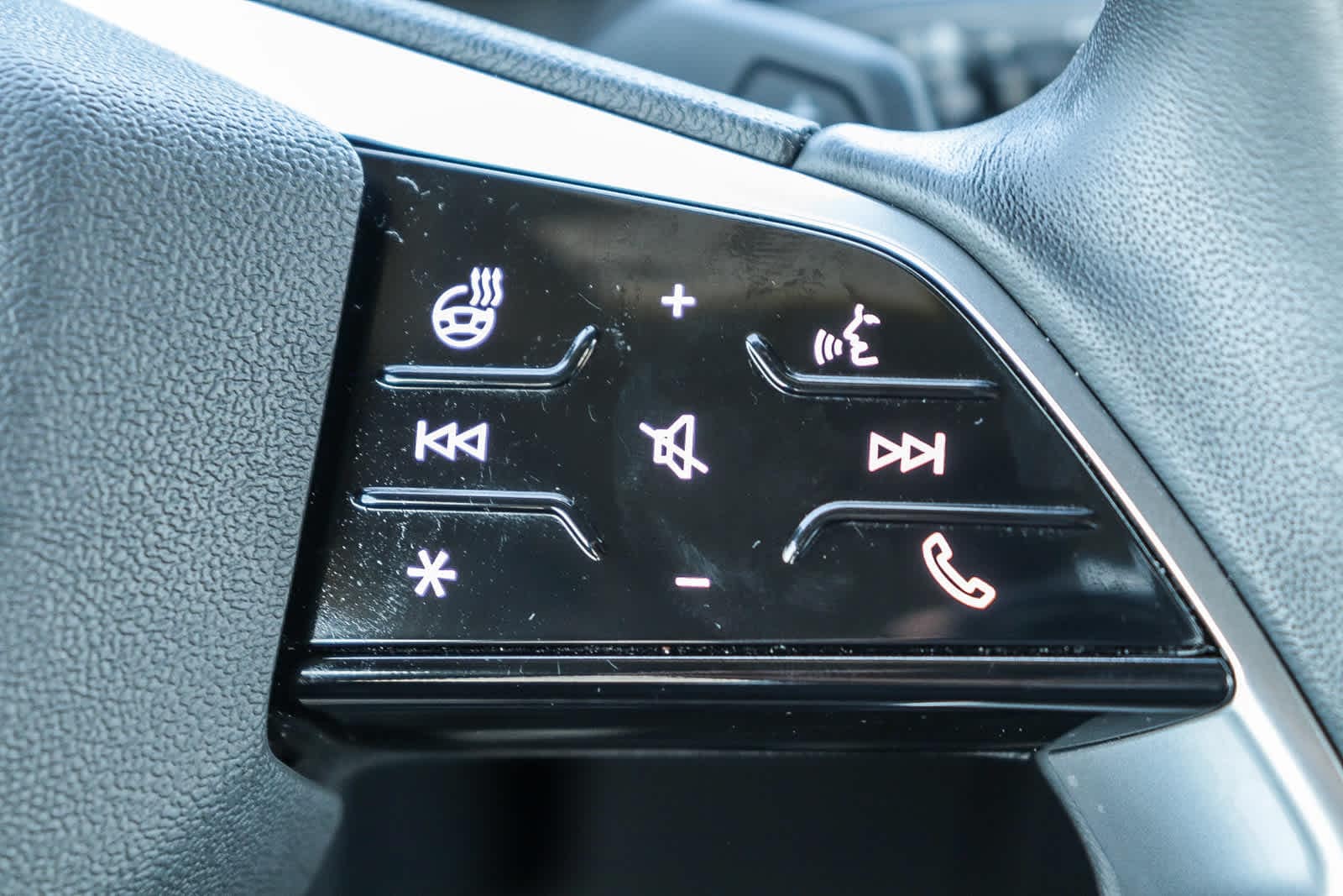 Thumbnail: 2023 Audi Q4 e-tron - 19