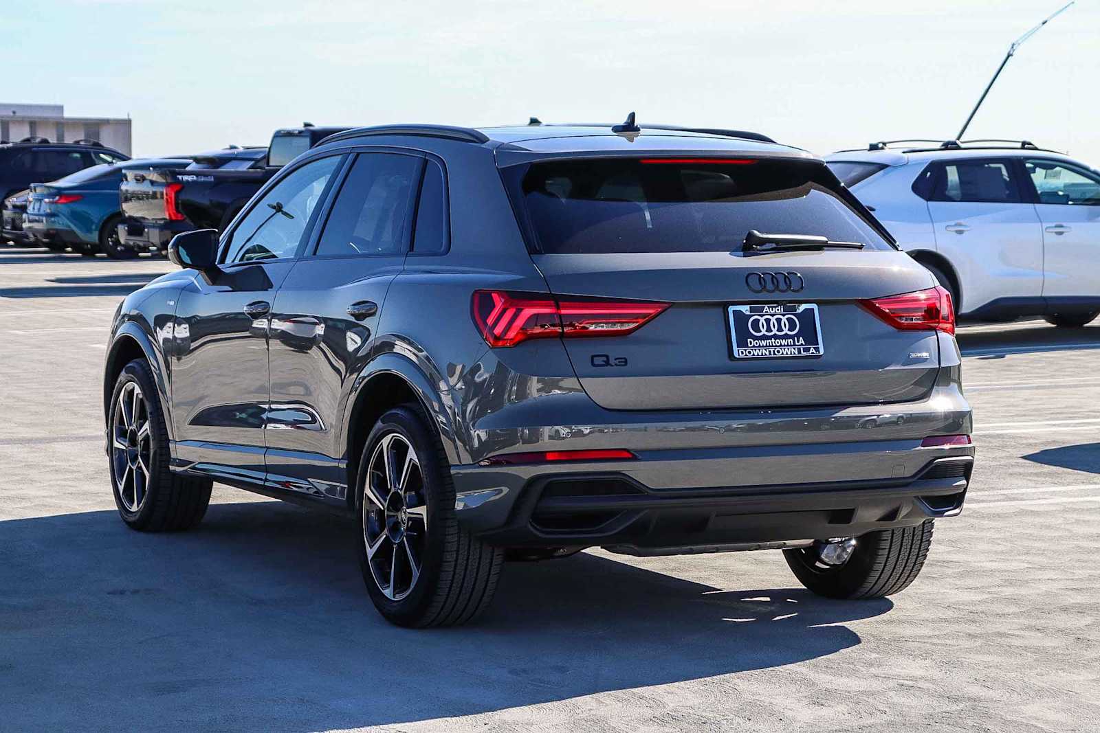 Thumbnail: 2025 Audi Q3 - 6