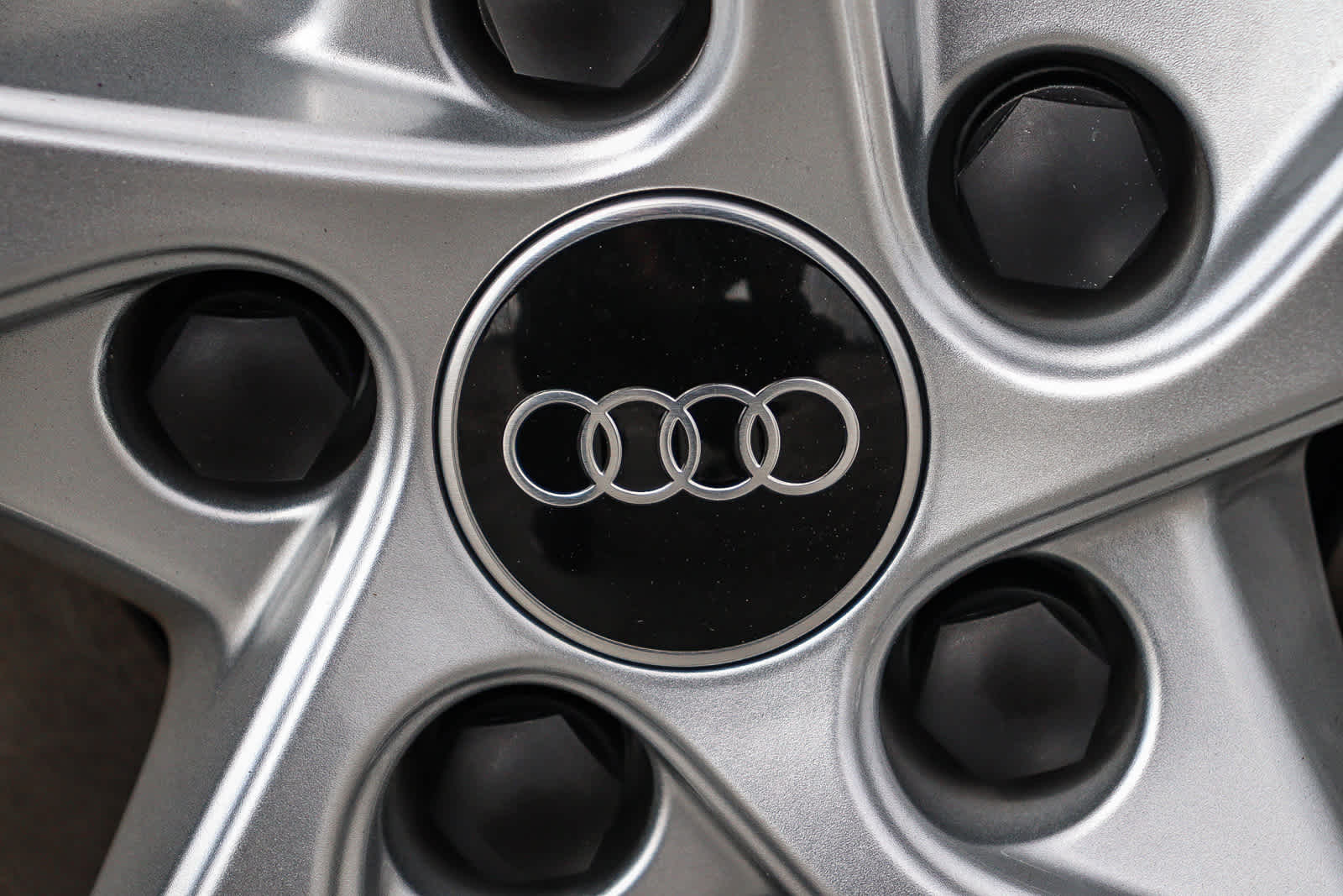 Thumbnail: 2025 Audi Q5 - 15