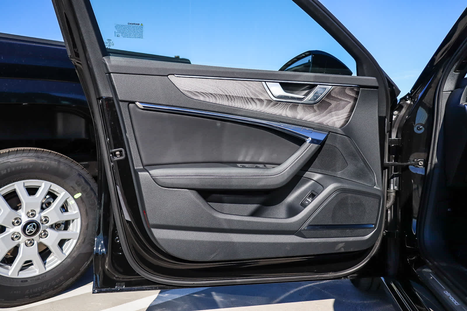 Thumbnail: 2025 Audi A6 - 30