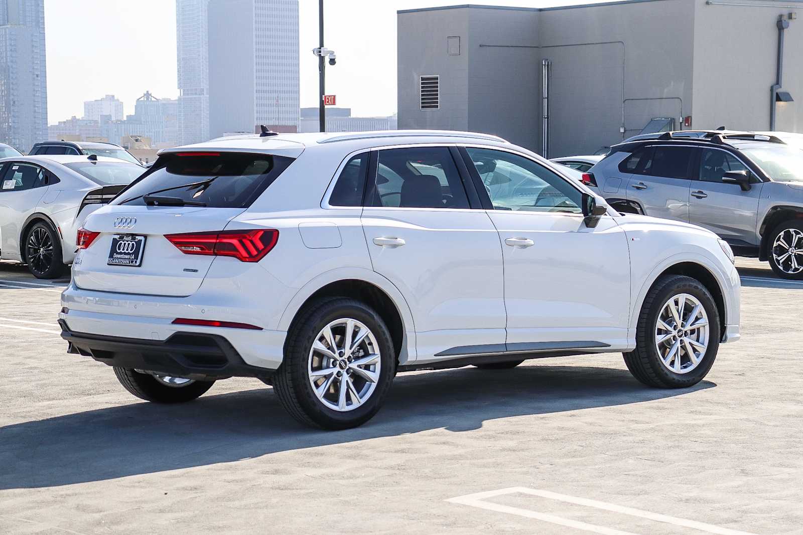 Thumbnail: 2023 Audi Q3 - 4