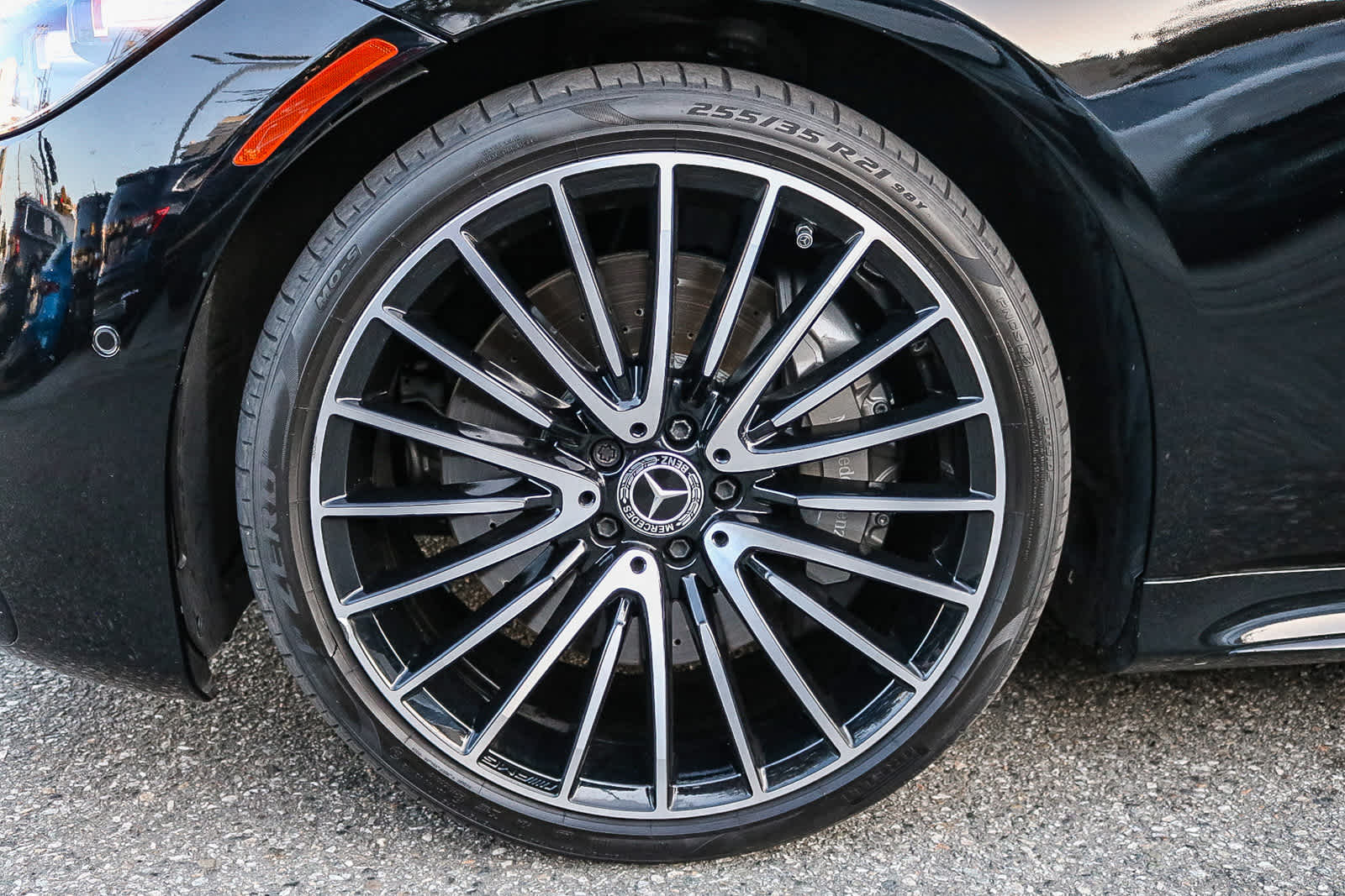 Thumbnail: 2022 Mercedes-Benz S-Class - 15