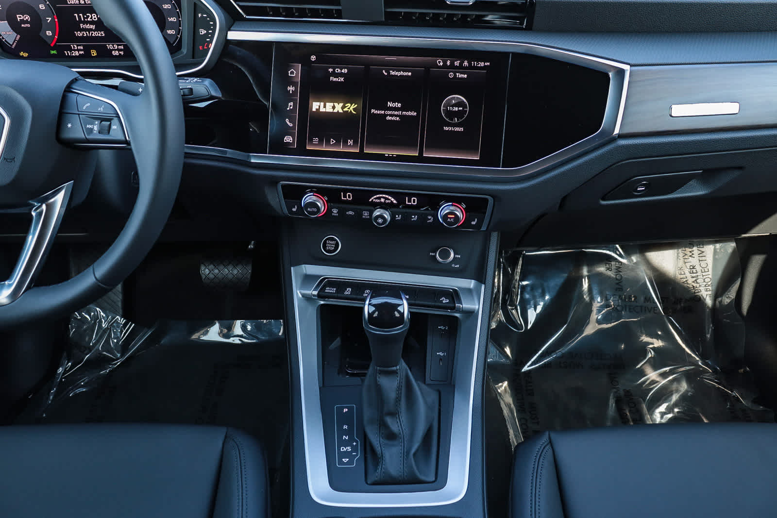 Thumbnail: 2025 Audi Q3 - 16