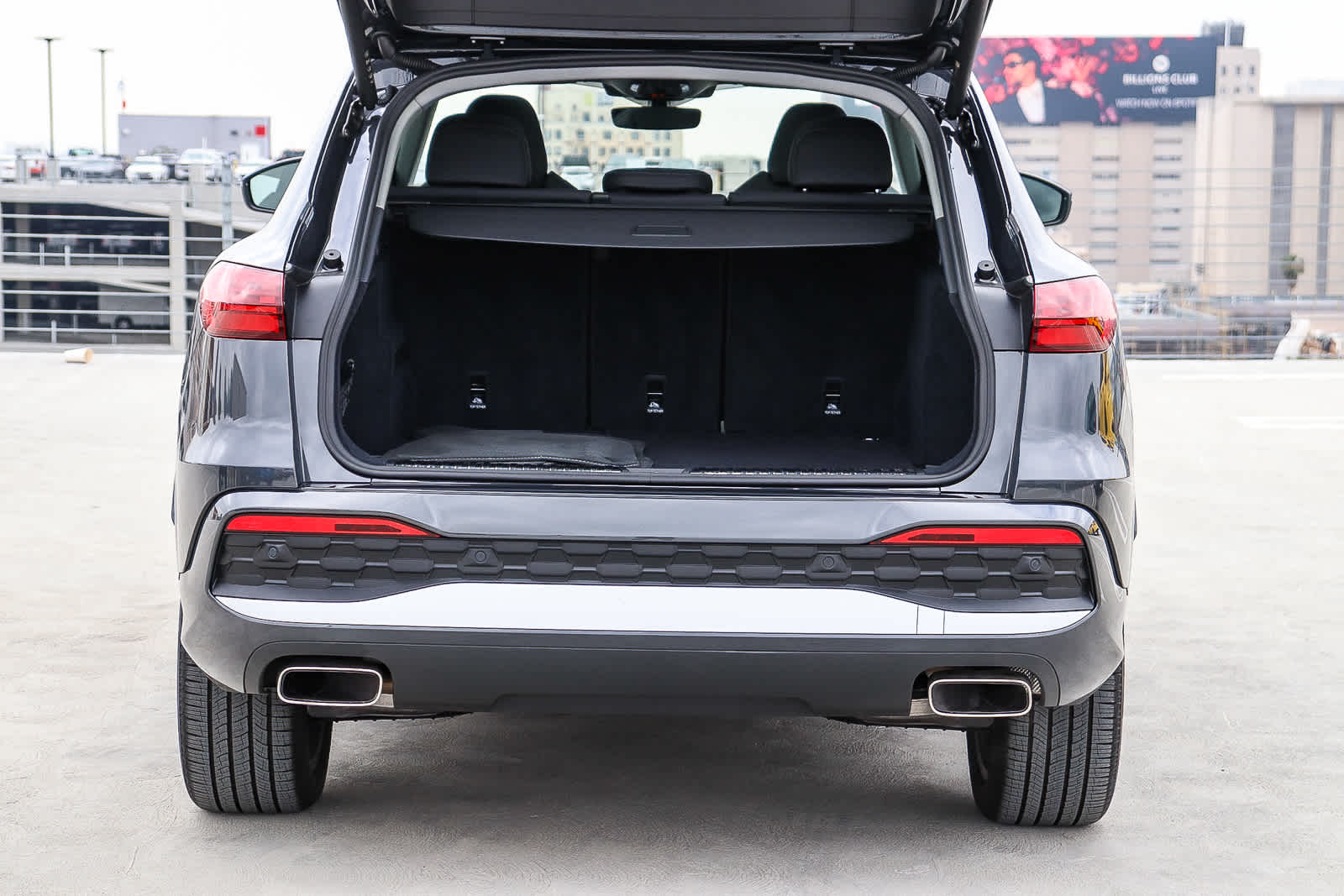 Thumbnail: 2025 Audi Q5 - 35