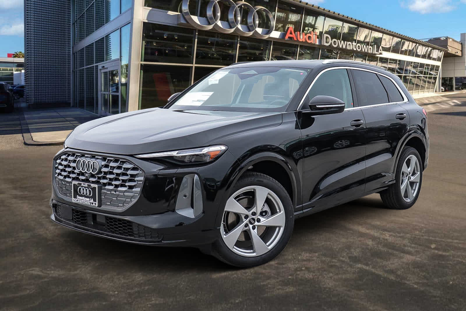 2025 Audi New Q5 Premium Plus's photo