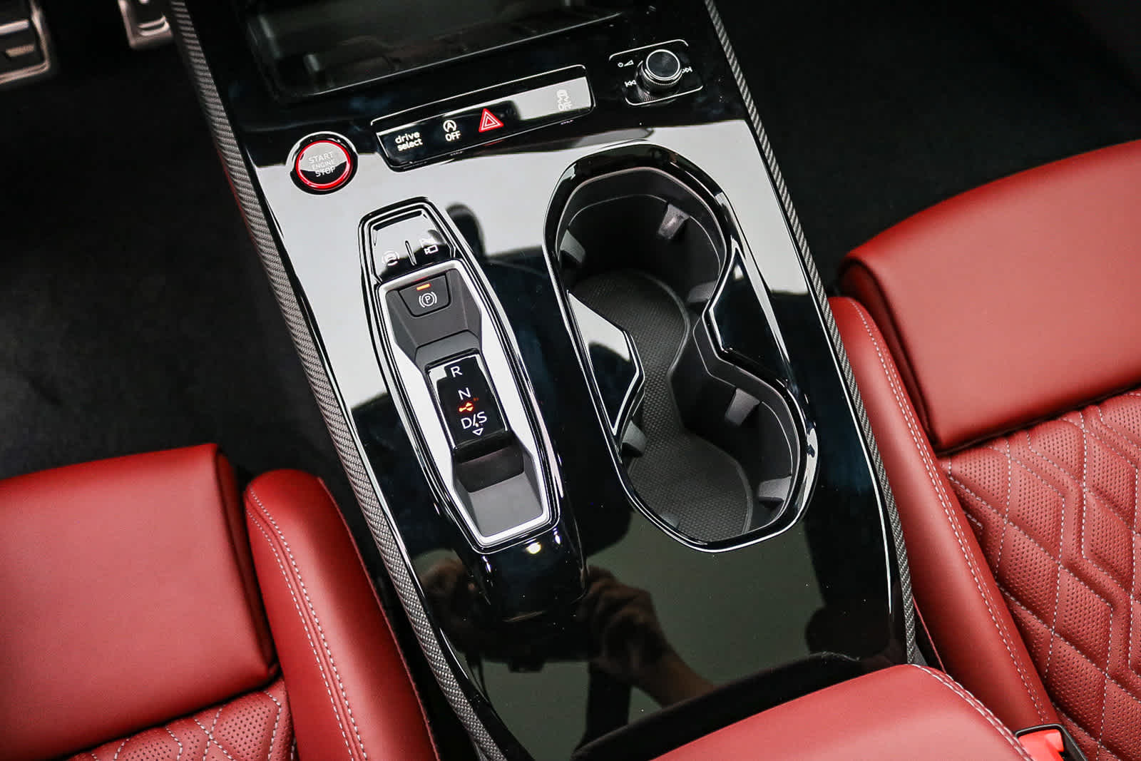 Thumbnail: 2025 Audi S5 - 27