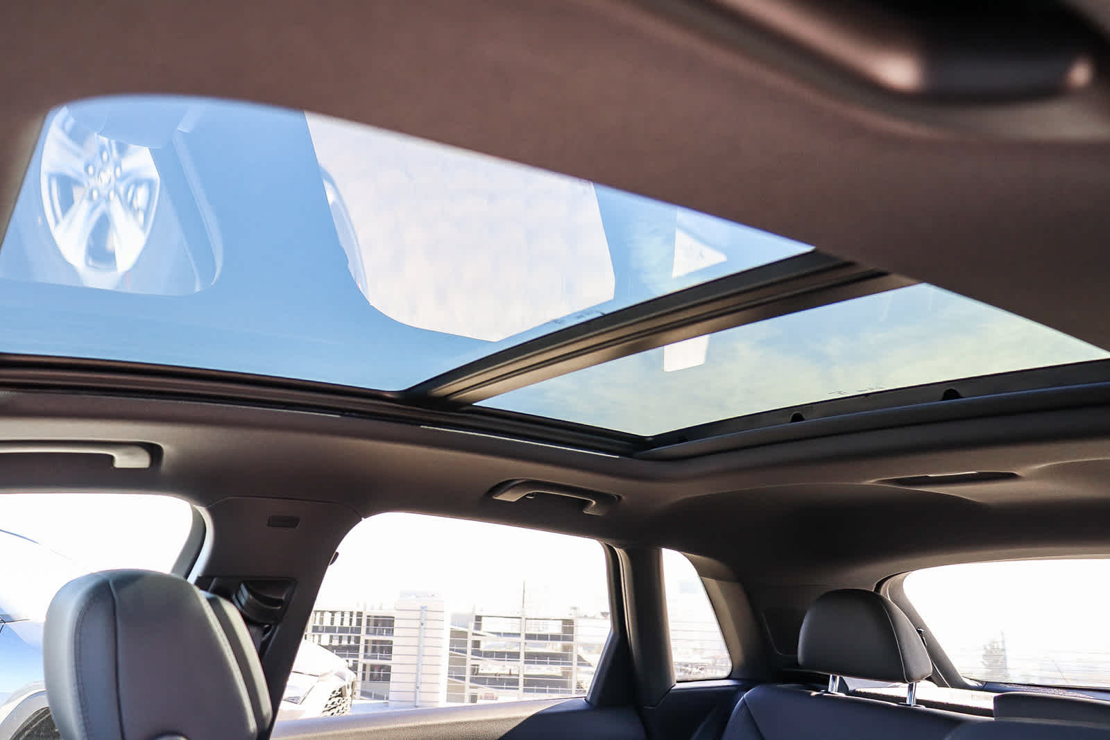 Thumbnail: 2025 Audi Q3 - 37