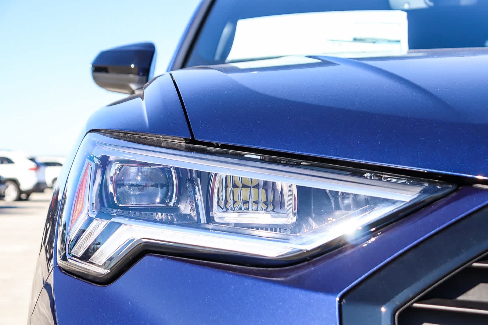 Thumbnail: 2025 Audi Q3 - 9