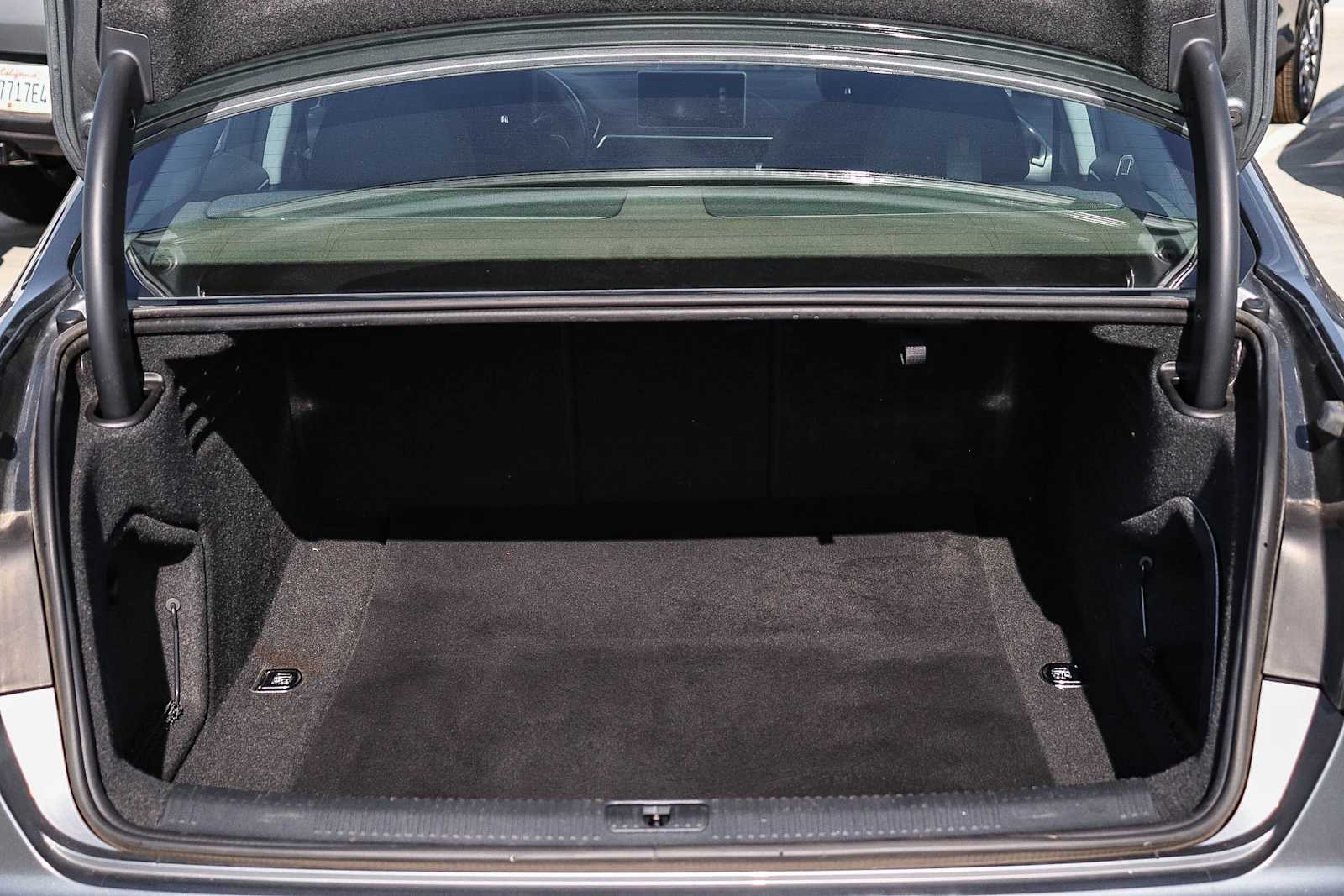 Thumbnail: 2018 Audi A4 - 36