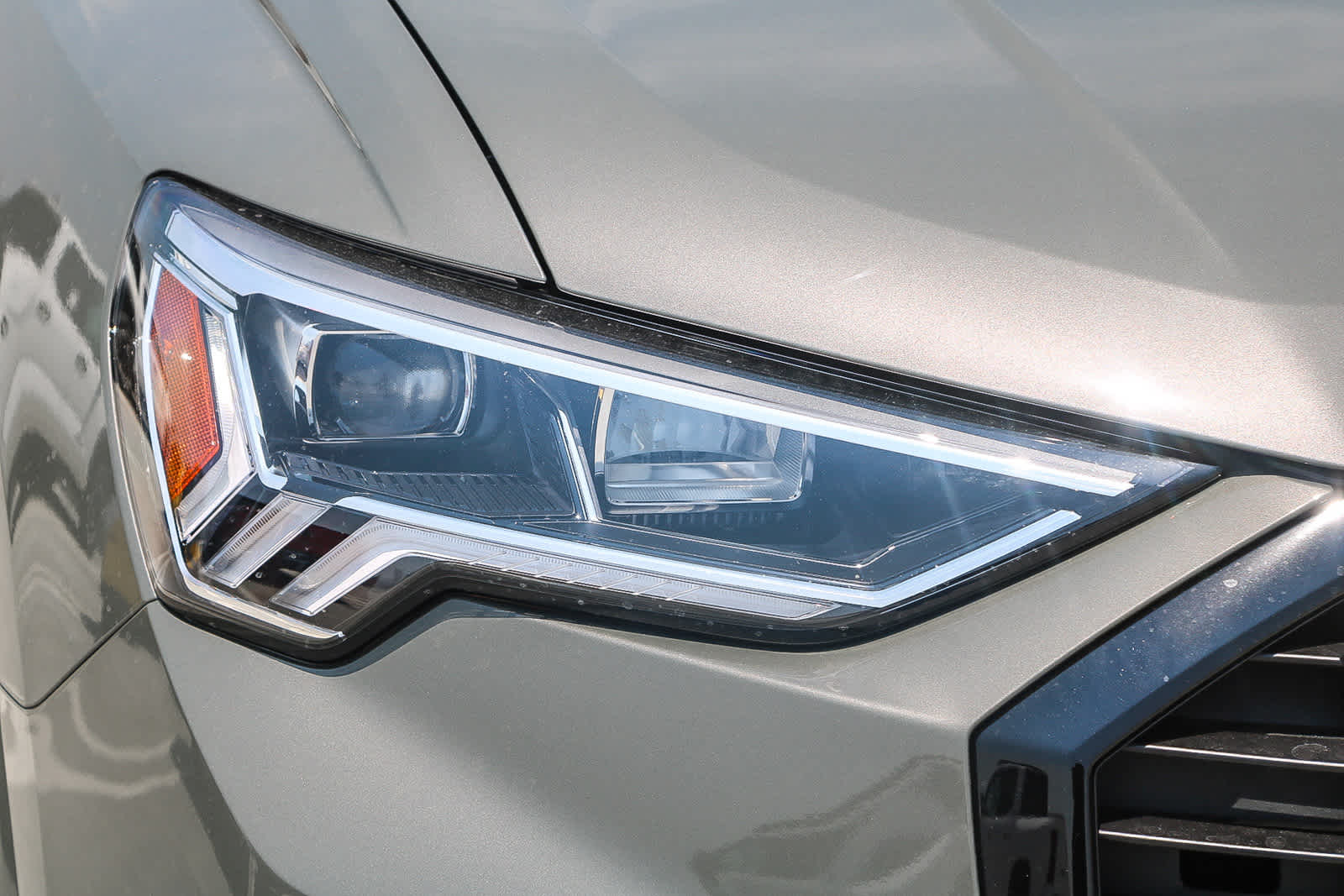 Thumbnail: 2025 Audi Q3 - 4