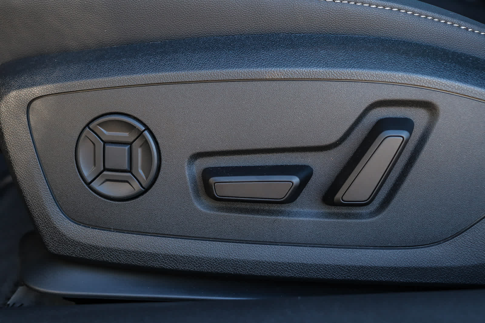 Thumbnail: 2025 Audi A5 - 25