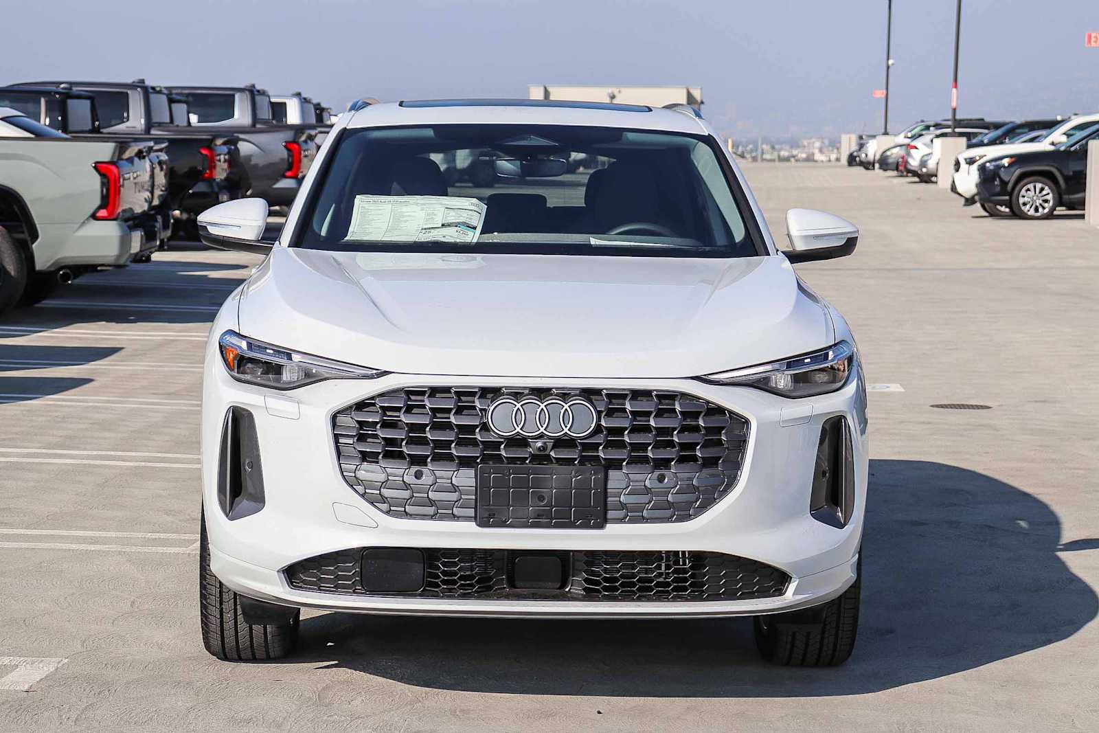 Thumbnail: 2025 Audi Q5 - 2