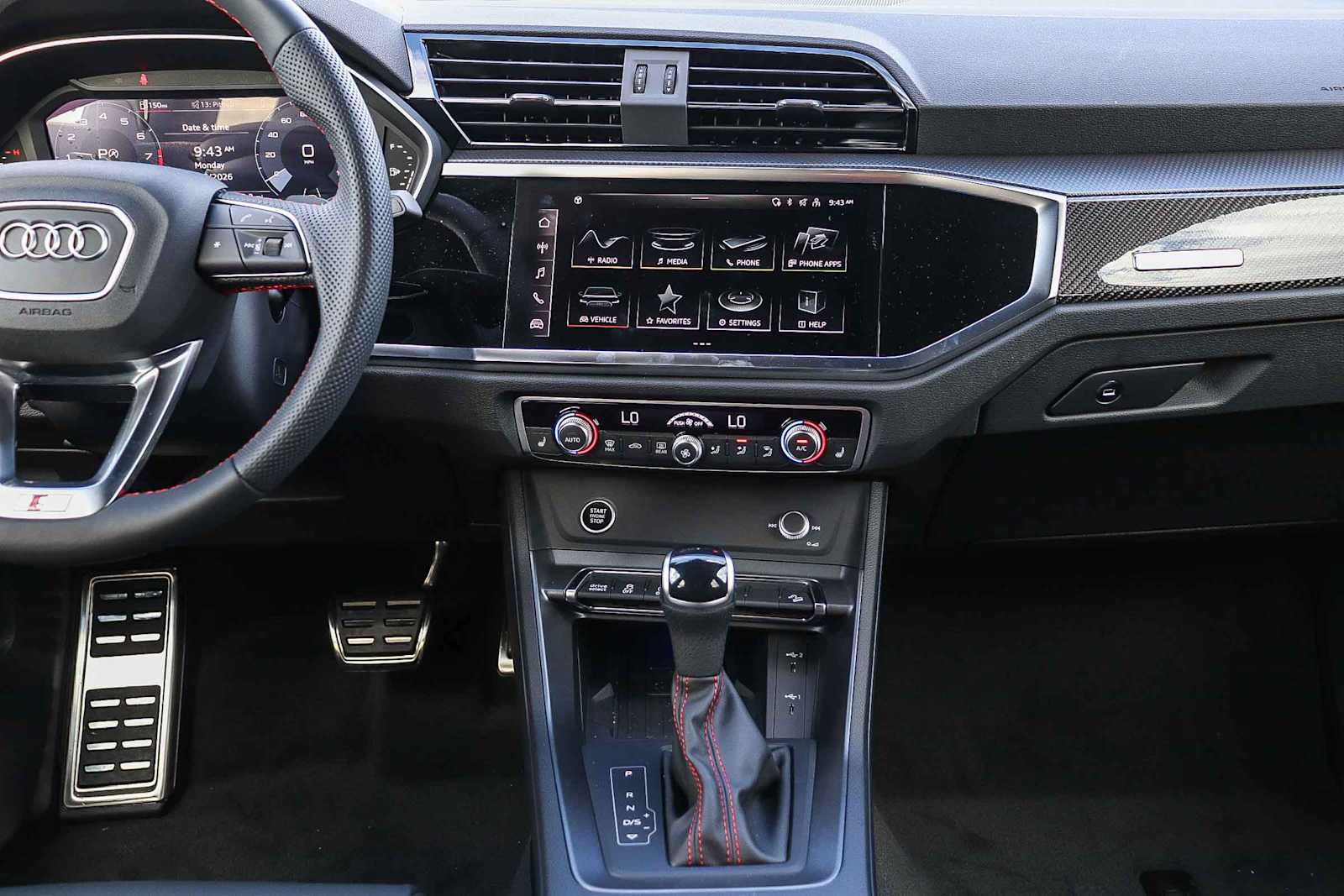 Thumbnail: 2025 Audi Q3 - 16