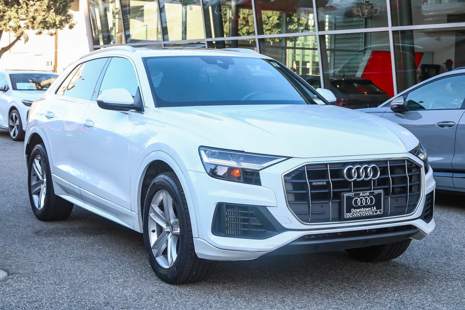 Thumbnail: 2019 Audi Q8 - 3