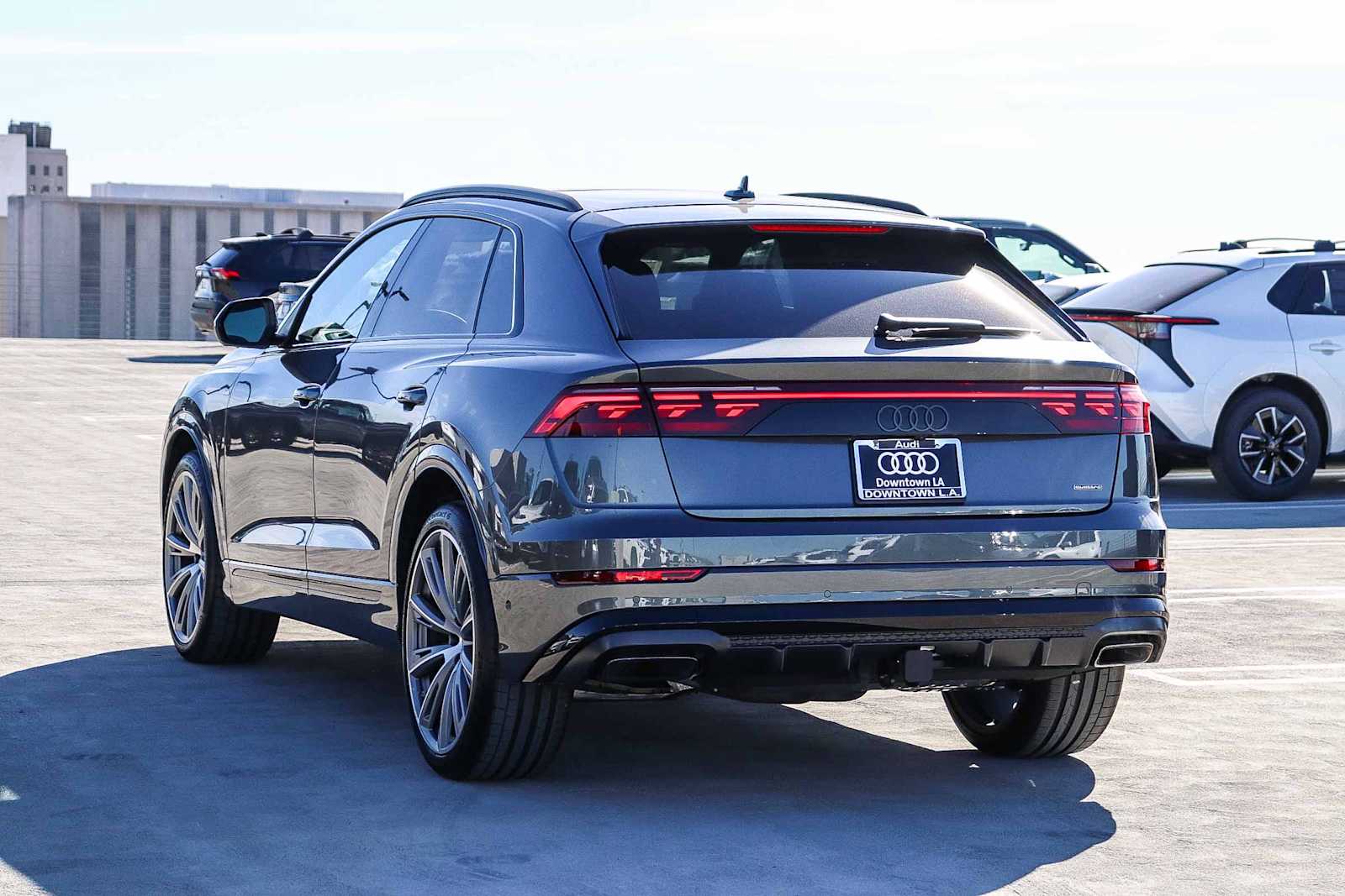 Thumbnail: 2026 Audi Q8 - 6