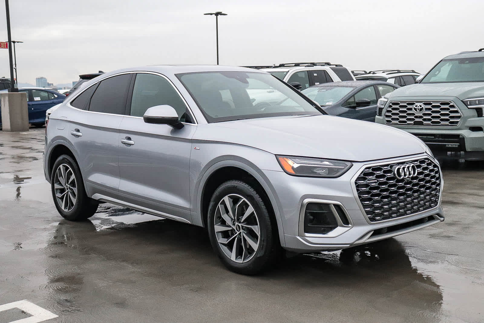 Thumbnail: 2022 Audi Q5 - 3