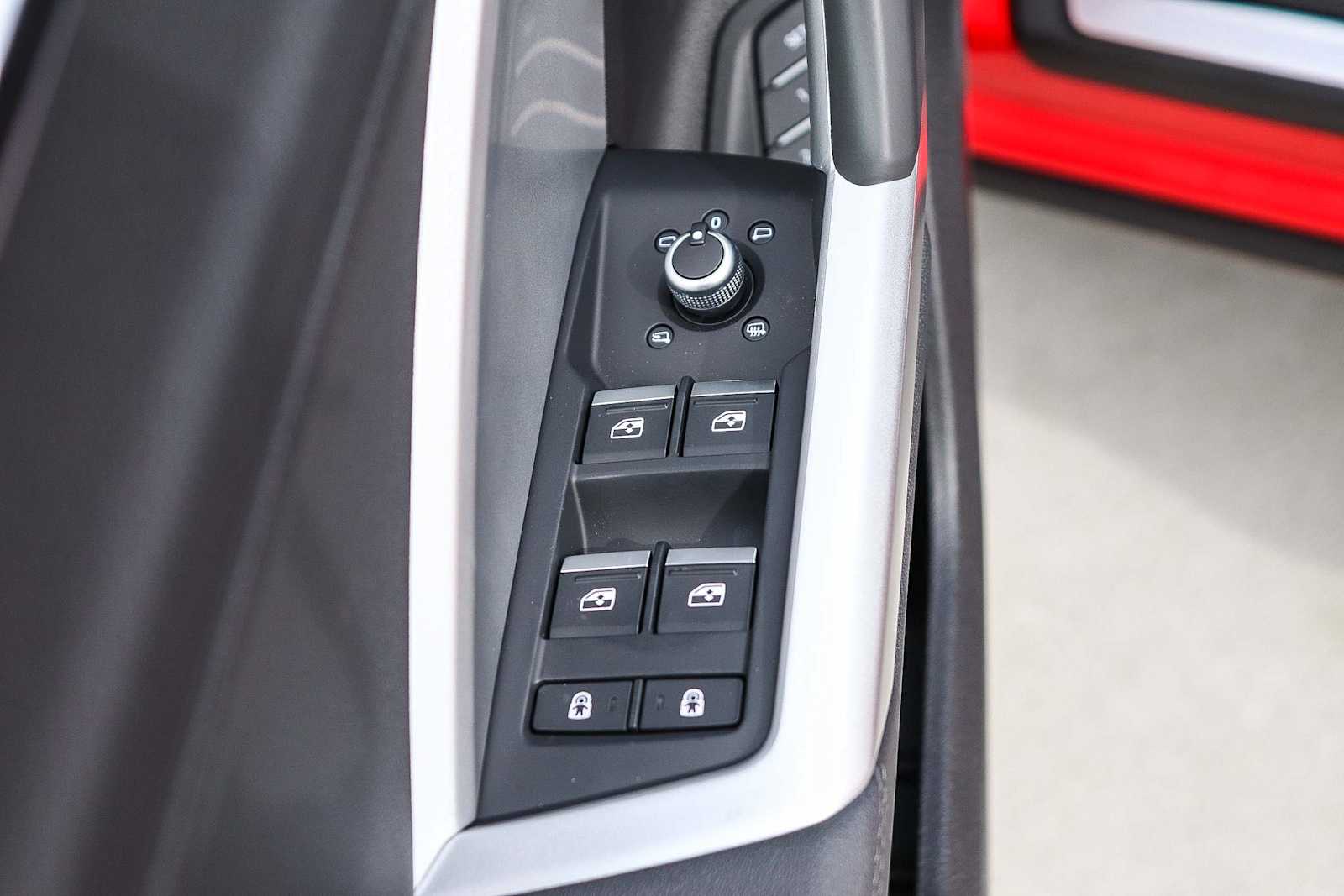 Thumbnail: 2025 Audi Q3 - 26