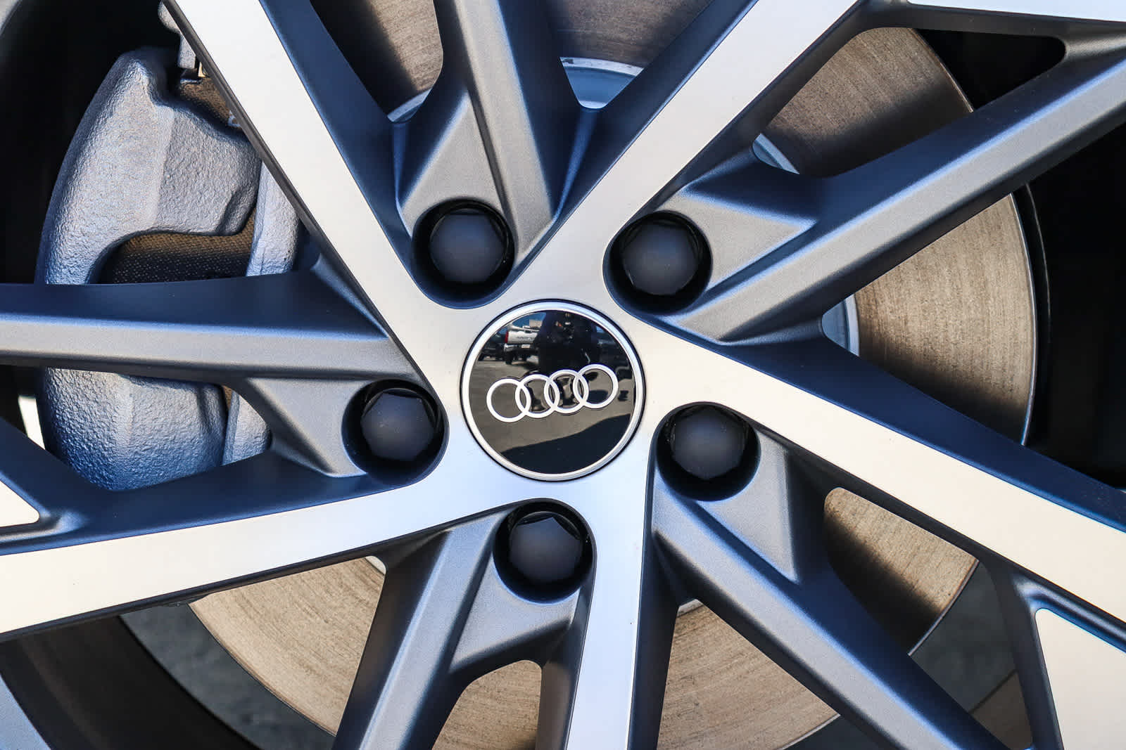 Thumbnail: 2025 Audi Q3 - 15