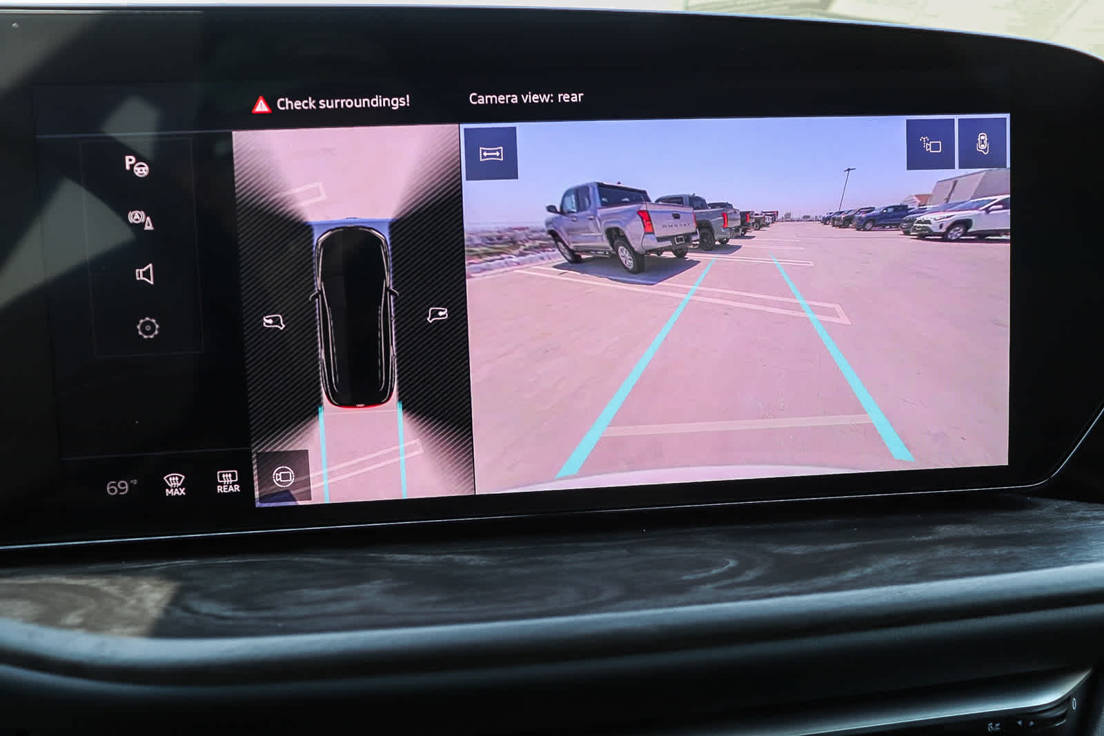 Thumbnail: 2025 Audi Q5 - 22