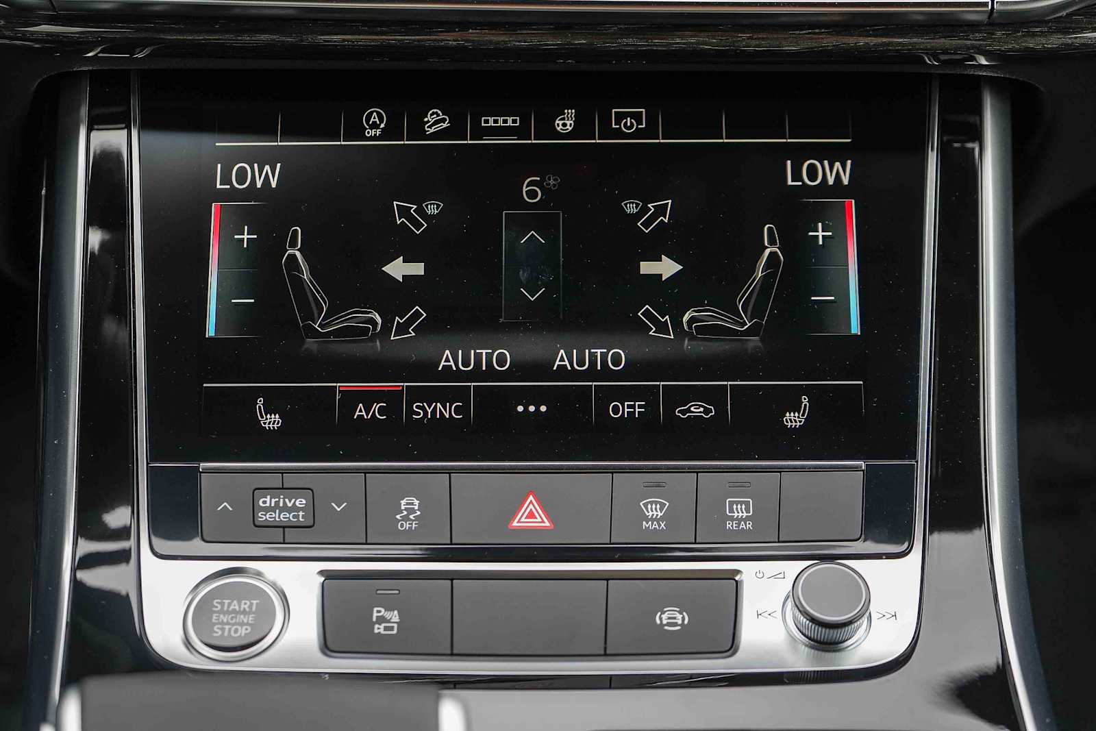 Thumbnail: 2026 Audi Q7 - 18