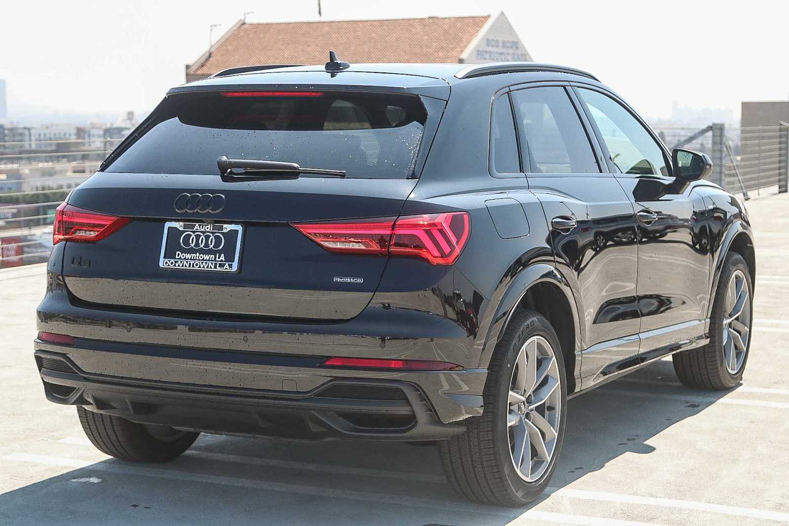 Thumbnail: 2025 Audi Q3 - 6