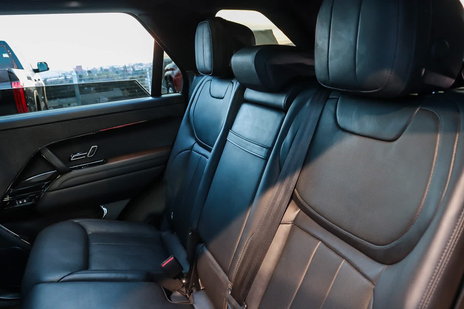 Thumbnail: 2023 Land Rover Range Rover Sport - 25