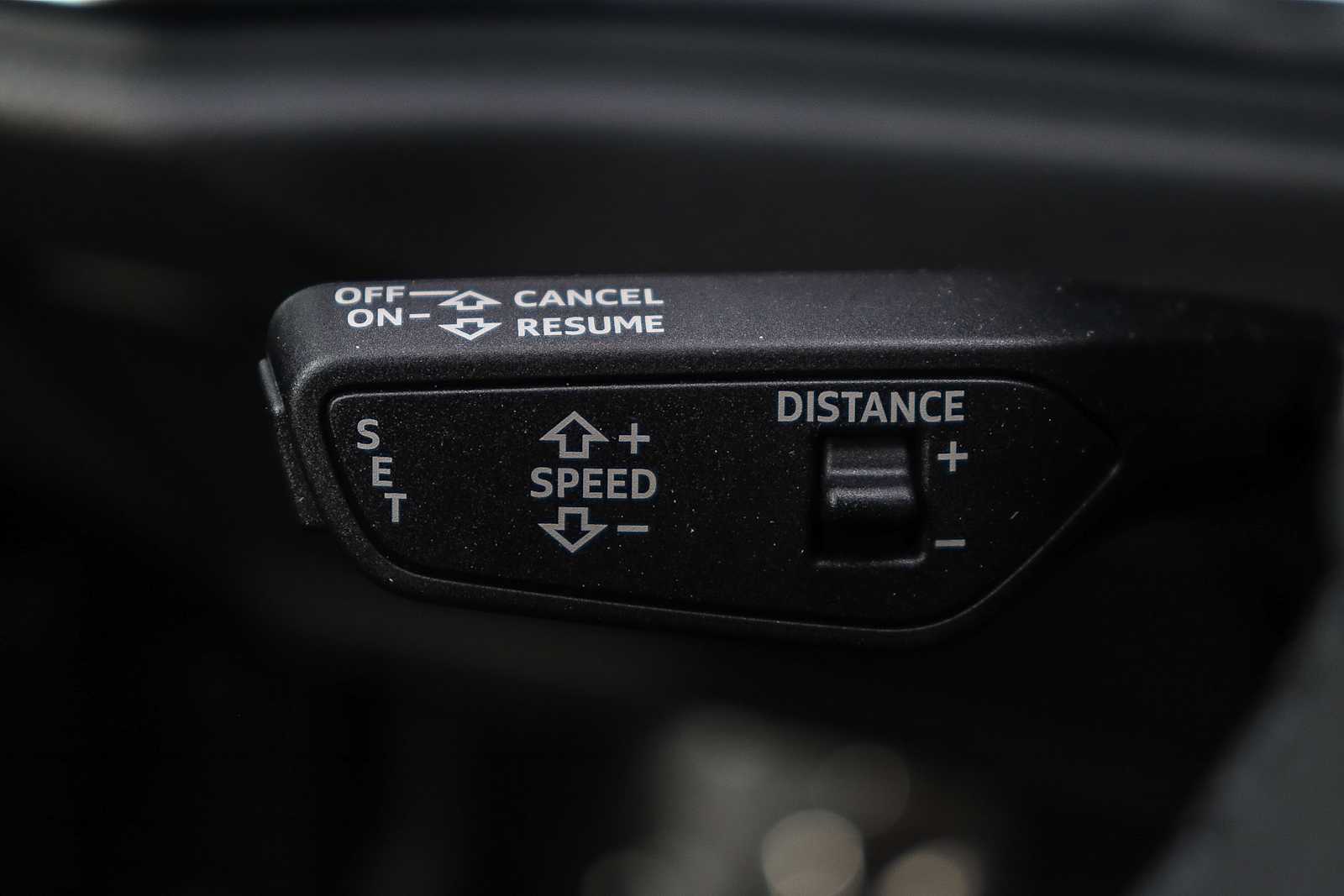 Thumbnail: 2025 Audi Q3 - 30