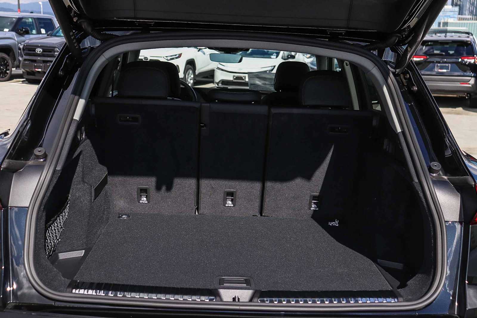 Thumbnail: 2025 Audi Q5 - 36