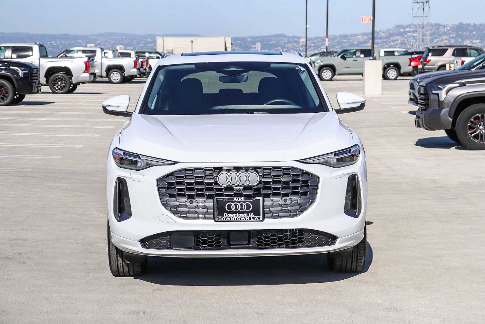 Thumbnail: 2025 Audi Q5 - 2