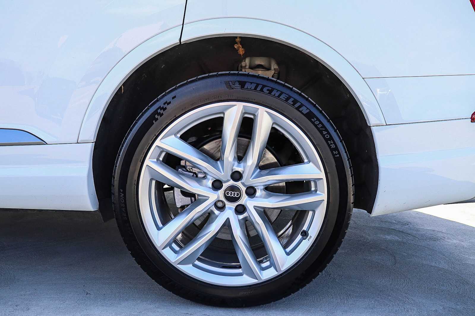 Thumbnail: 2017 Audi Q7 - 13