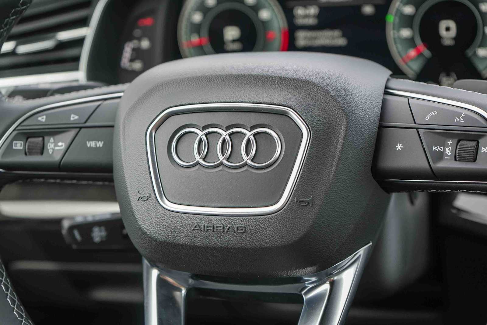 Thumbnail: 2026 Audi Q7 - 23