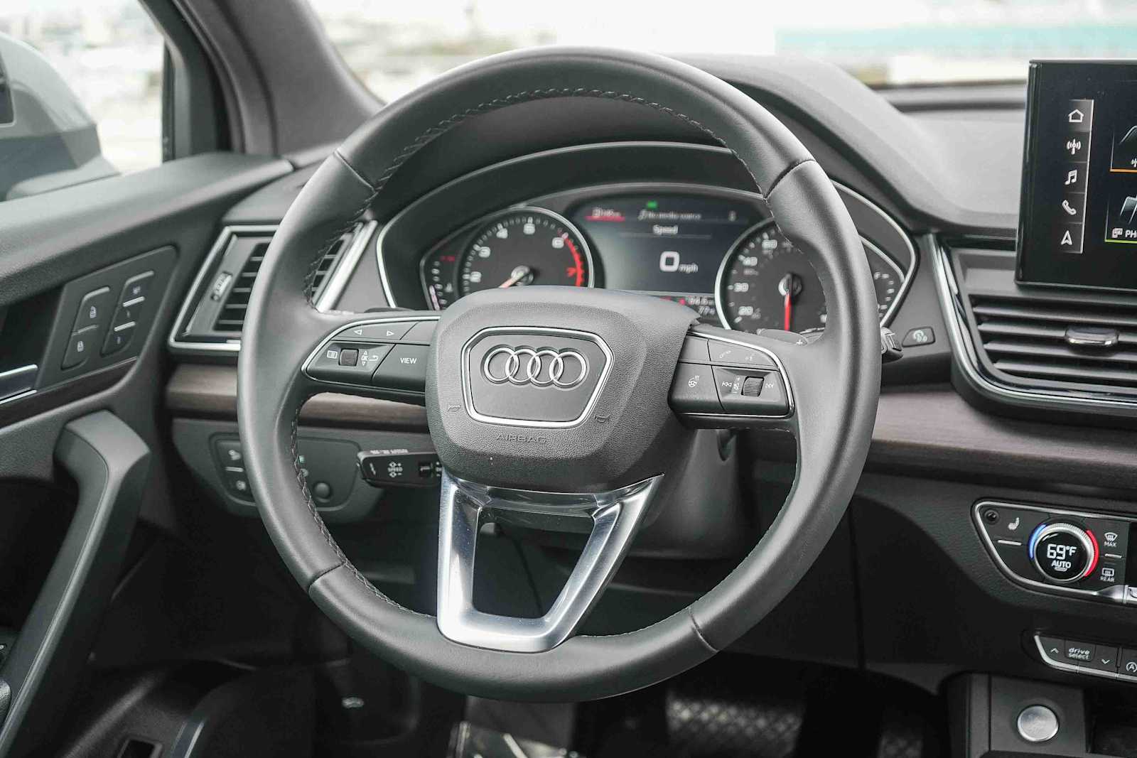 Thumbnail: 2023 Audi Q5 - 20