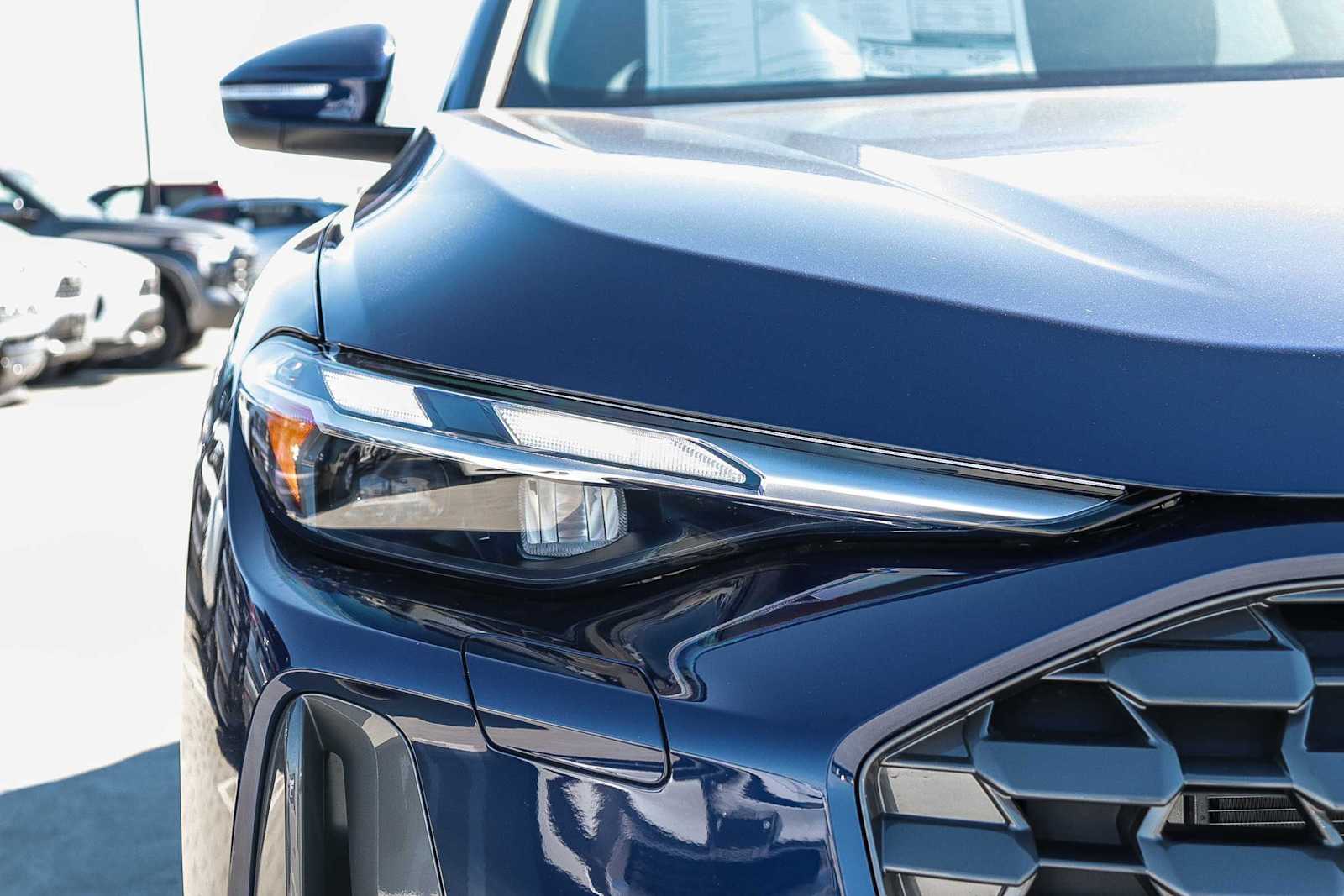 Thumbnail: 2025 Audi Q5 - 6