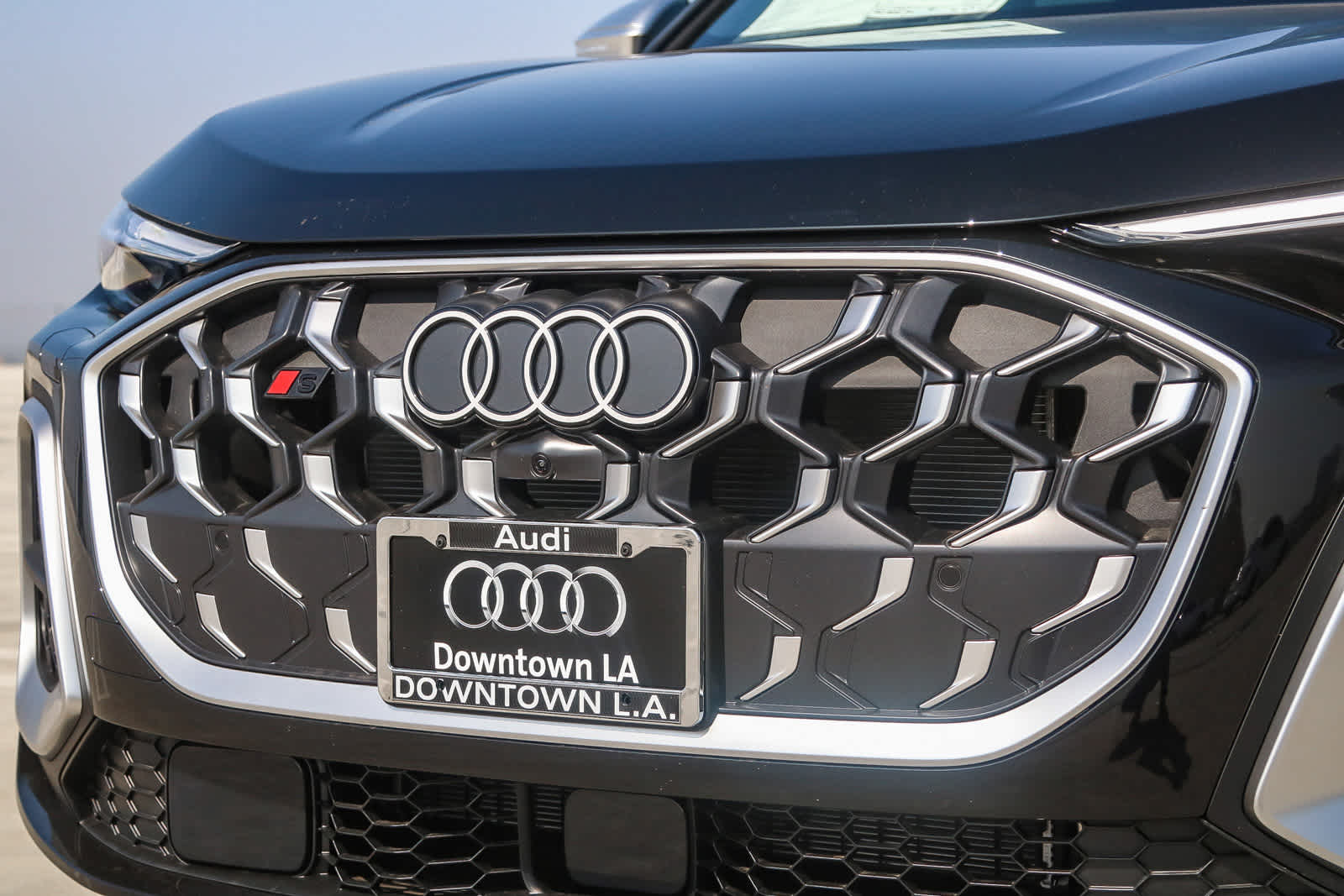 Thumbnail: 2025 Audi SQ5 - 6