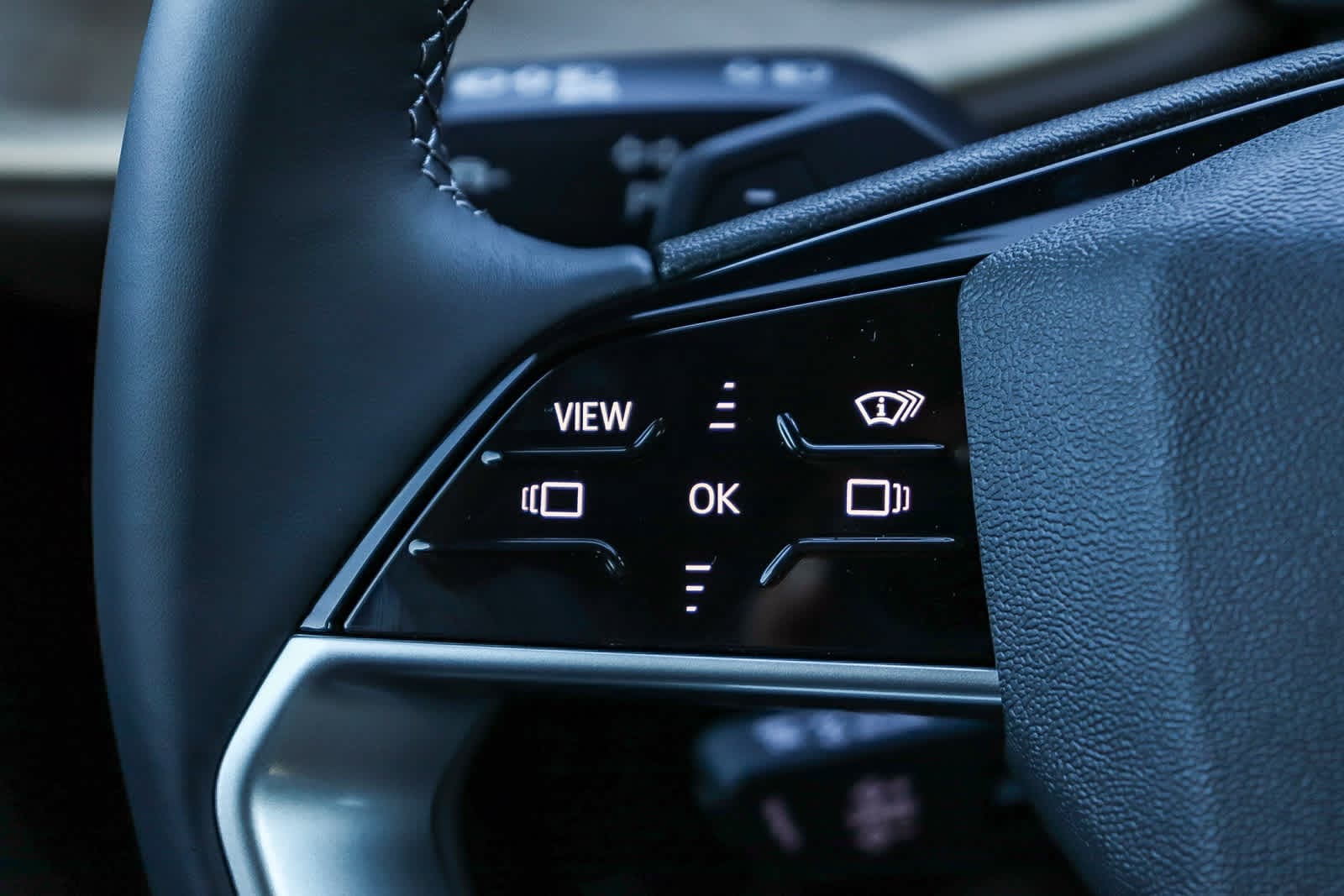 Thumbnail: 2025 Audi Q5 - 18