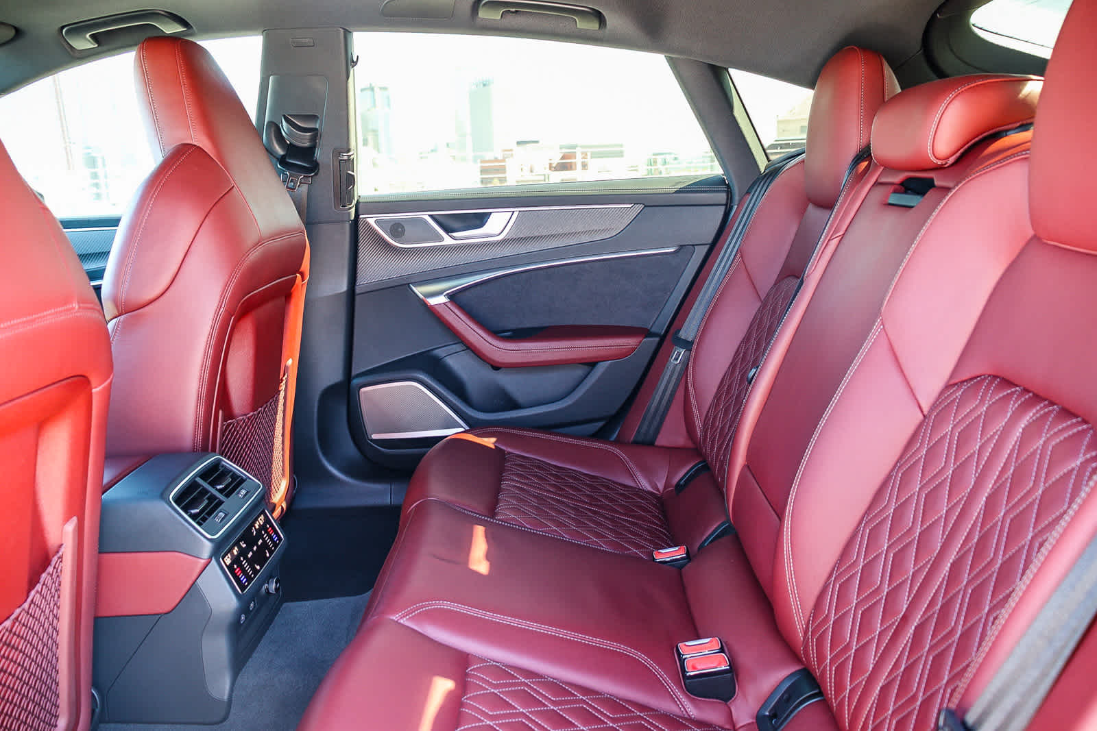 Thumbnail: 2022 Audi S7 - 25