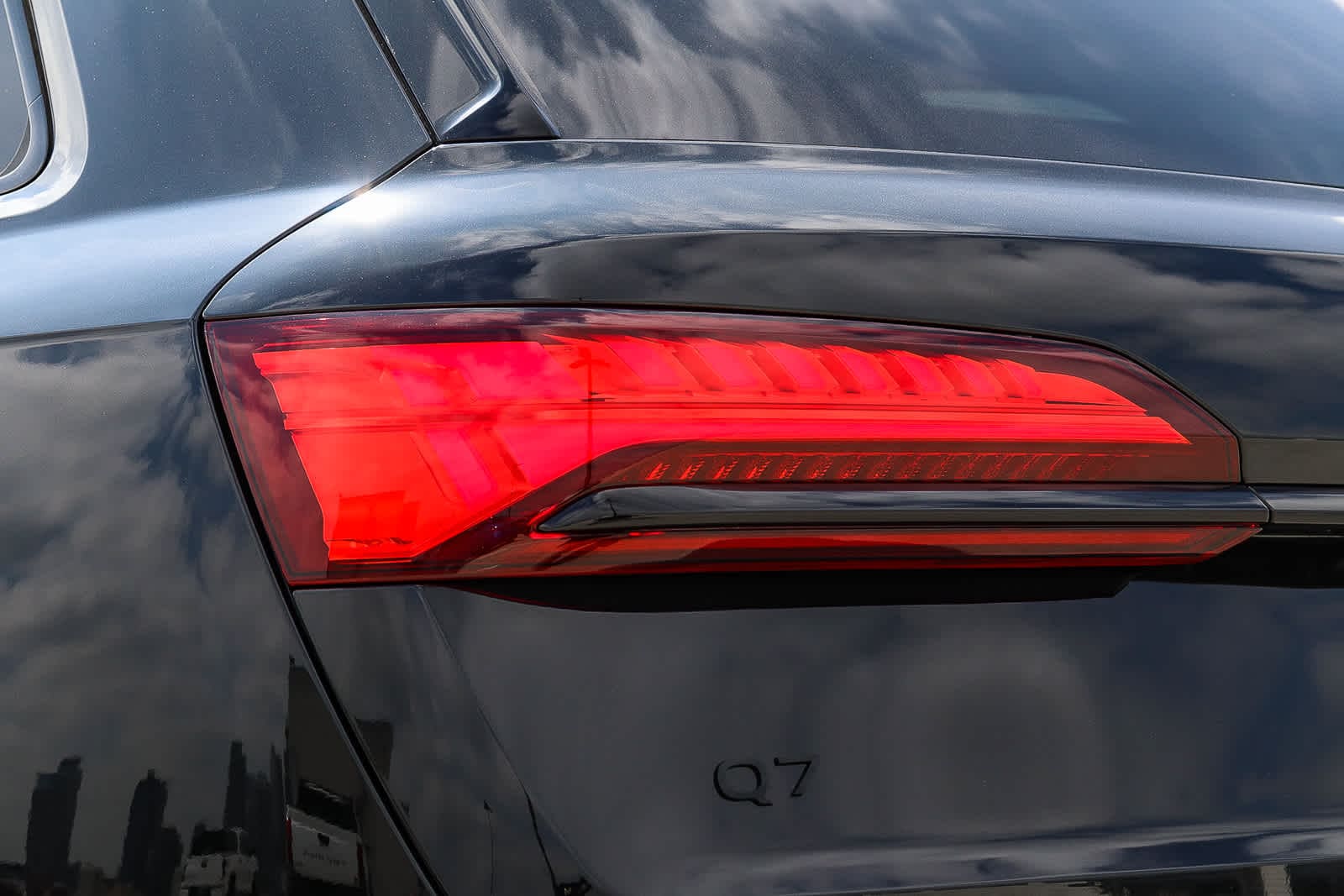 Thumbnail: 2026 Audi Q7 - 12