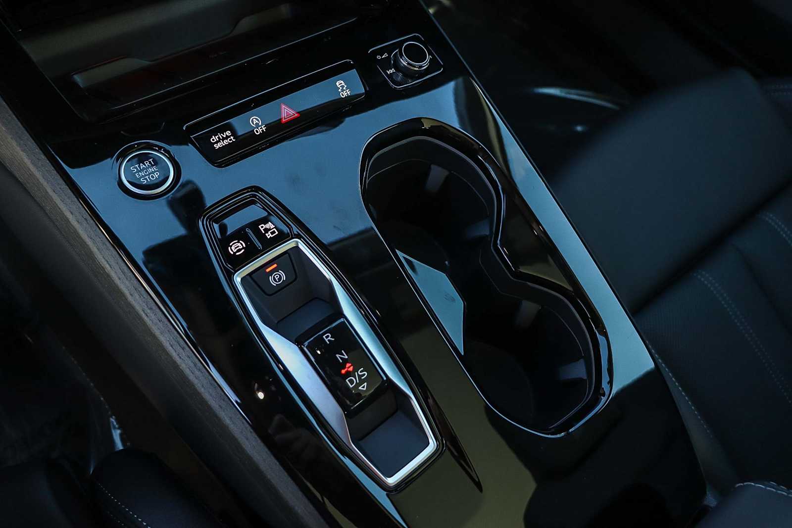 Thumbnail: 2025 Audi A5 - 23