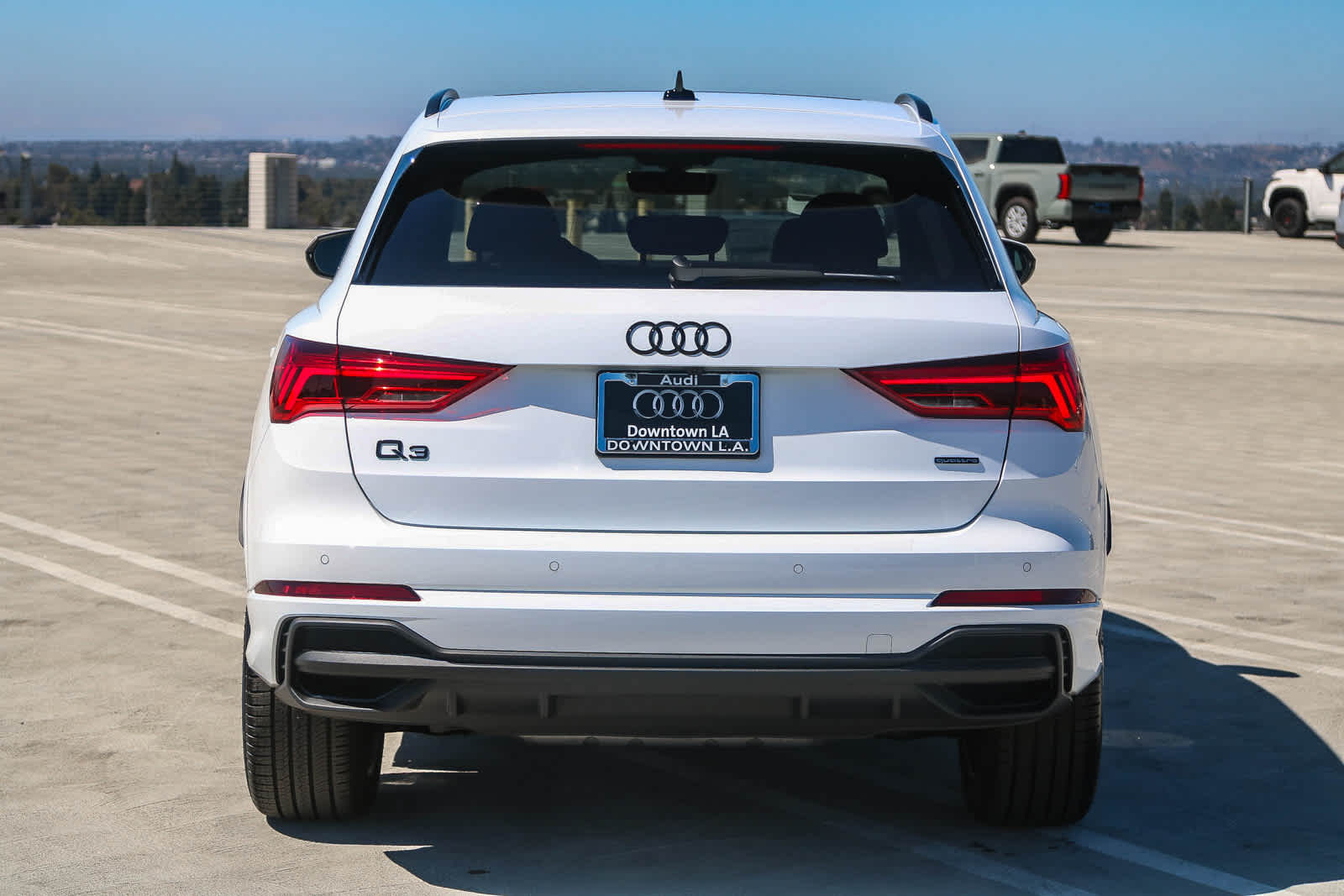 Thumbnail: 2025 Audi Q3 - 8