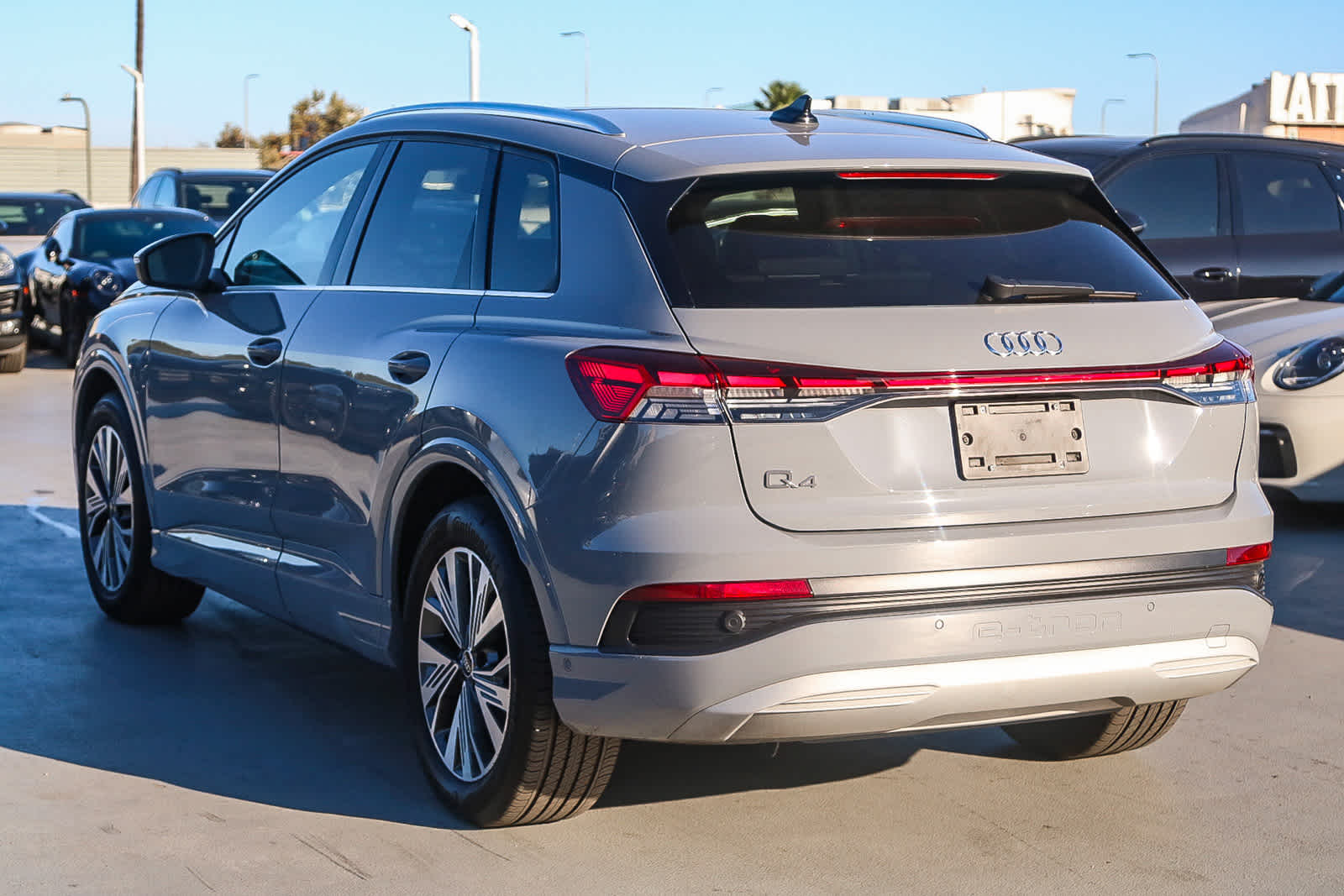 Thumbnail: 2023 Audi Q4 e-tron - 8