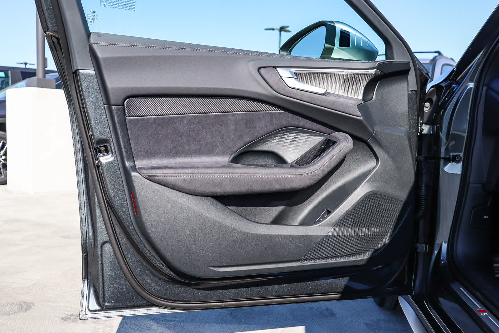 Thumbnail: 2025 Audi S5 - 28