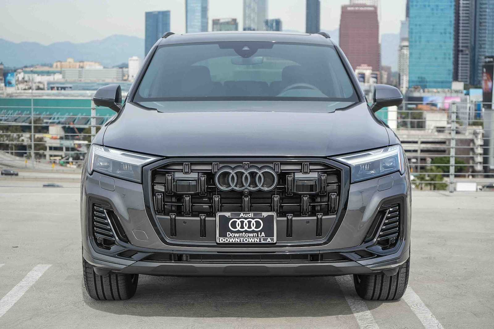 Thumbnail: 2026 Audi Q7 - 2