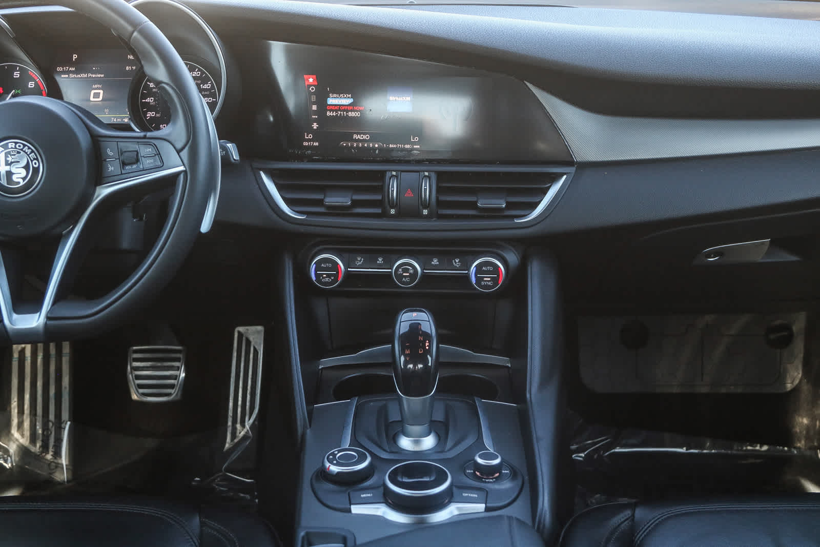 Thumbnail: 2019 Alfa Romeo Giulia - 16