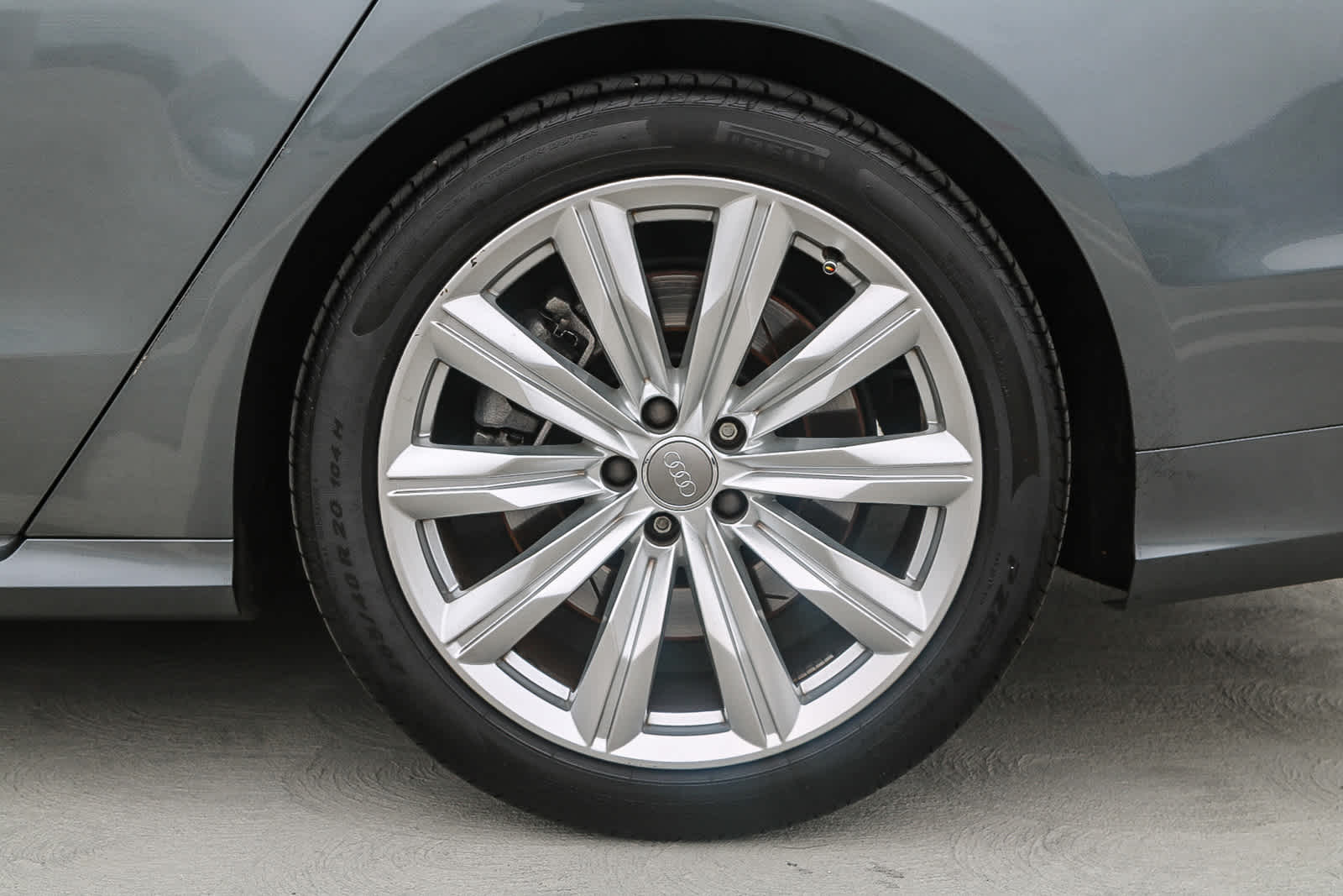 Thumbnail: 2017 Audi A8 - 10